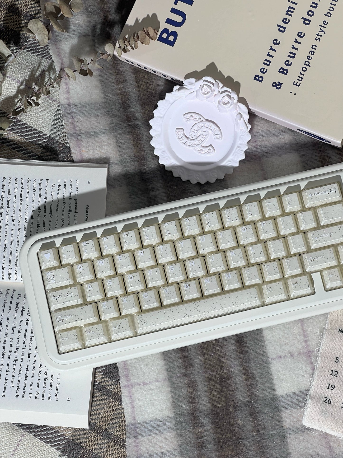 #0184 Pearl Peach Mint Smoothie Glitter Semi Transparent Keycap PBT + PC (not including keyboard)