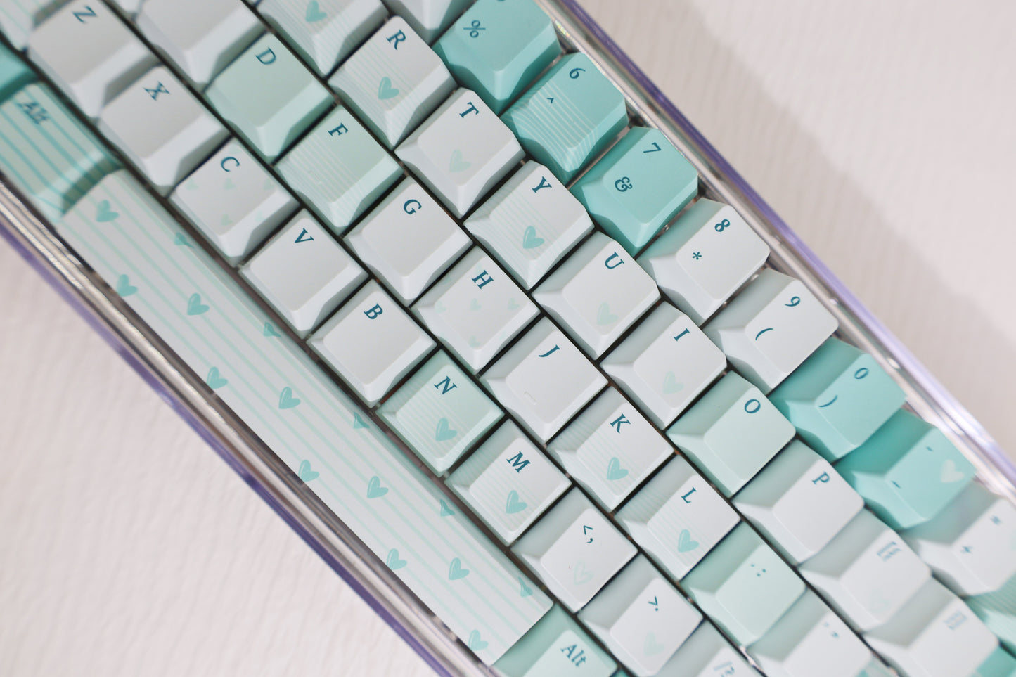 #0170 Peacock Green Tiffany Blue Keycap Heart Skipped A Beat Designed By Dorakey