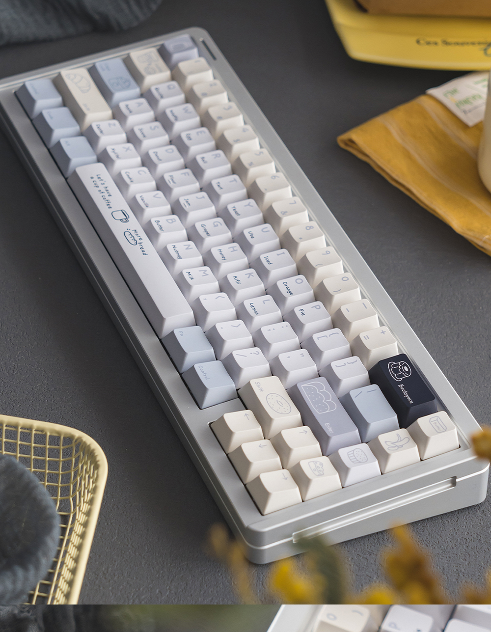 #0181 Bakery Diary Light Blue Pastel Yellow Keycap (not Including Keyboard)