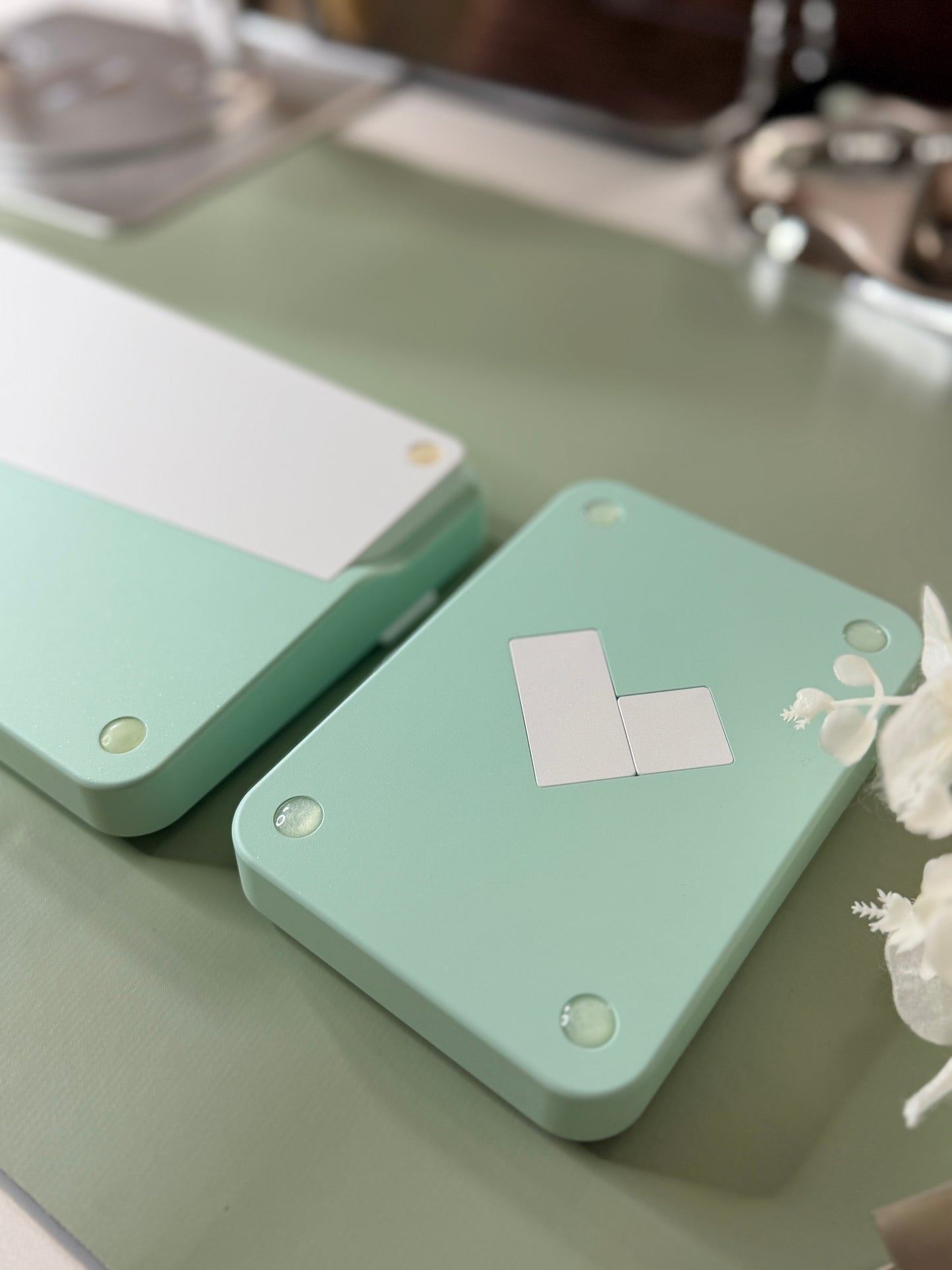 Preorder Prebuilt Aluminum Wireless Custom Mechanical Keyboard Loveletter75 Mint White ➕ Number Pad