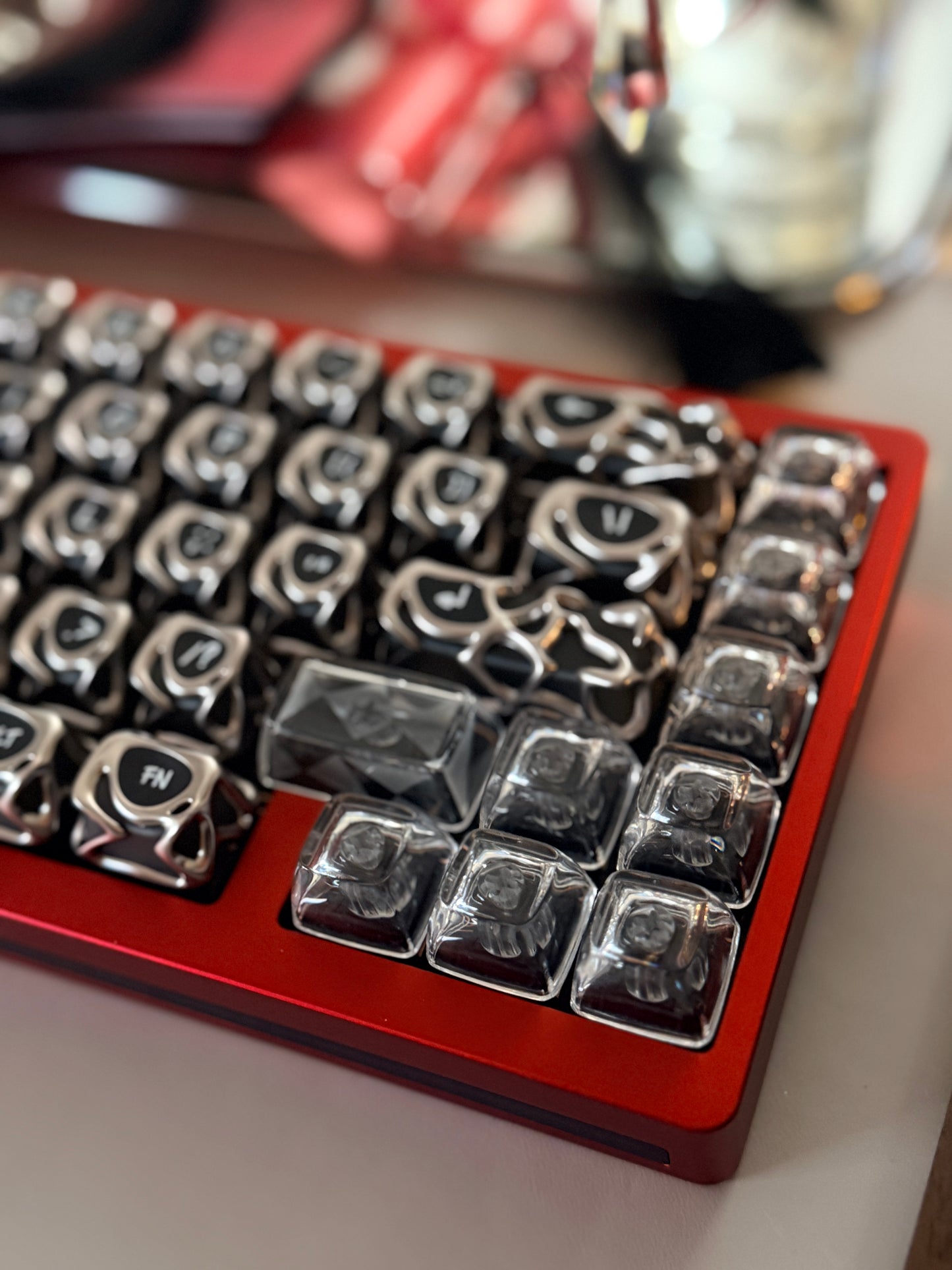 Preorder Prebuilt Aluminum Custom Mechanical Keyboard Anordized Red Nut65 xvx Venom Metal-Texture Keycap & firstblood transparent Keycap set