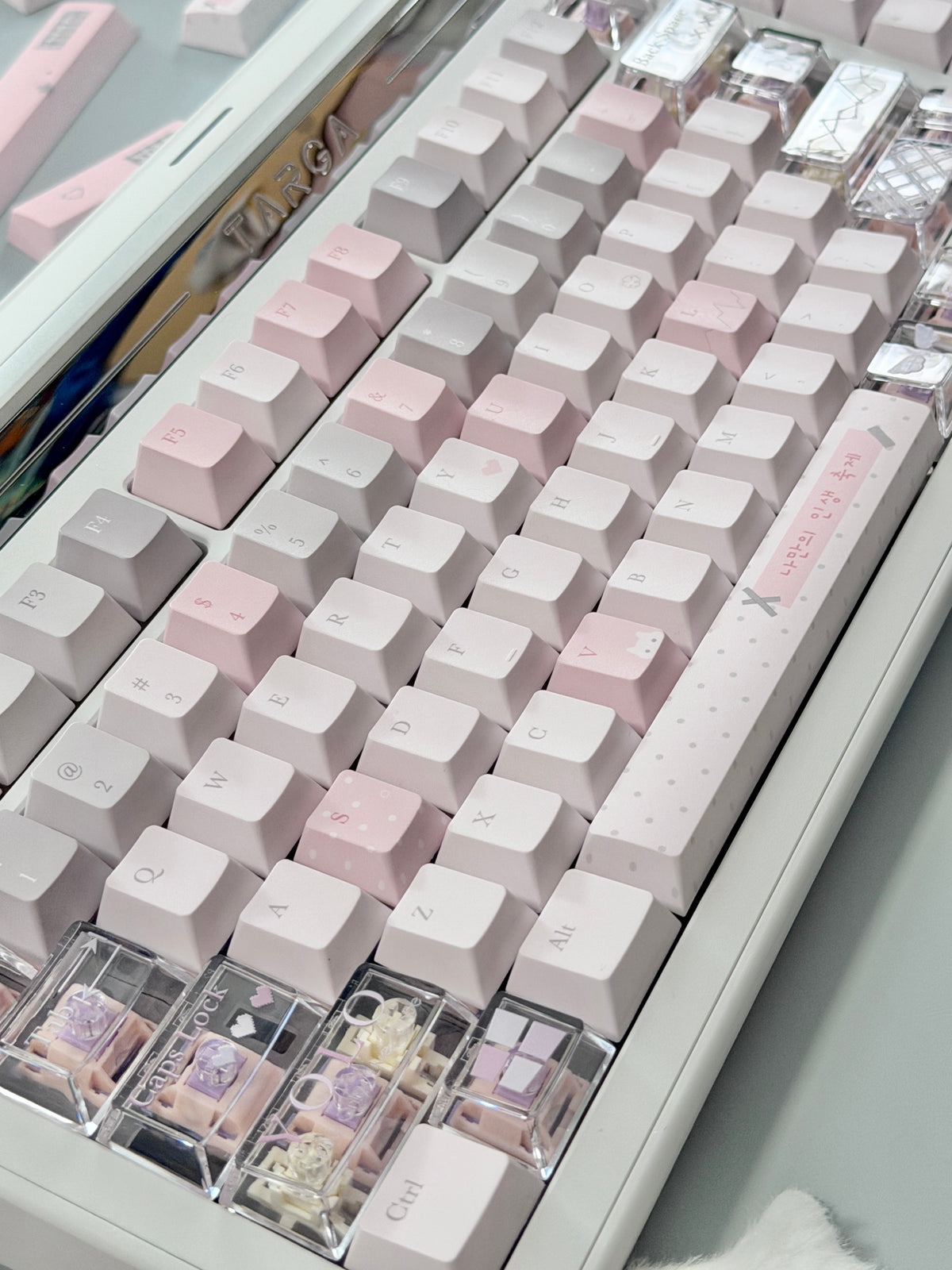 #0310 YOLO Pale Pink Light Gray Aesthetic Keycaps Set | Cute Mechanical Keyboard Keycaps