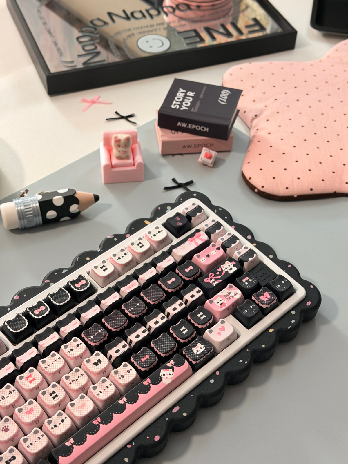 ONLY 1 Instock Prebuilt Aluminum Custom Mechanical Keyboard Cookies75 White Black Sugar Set