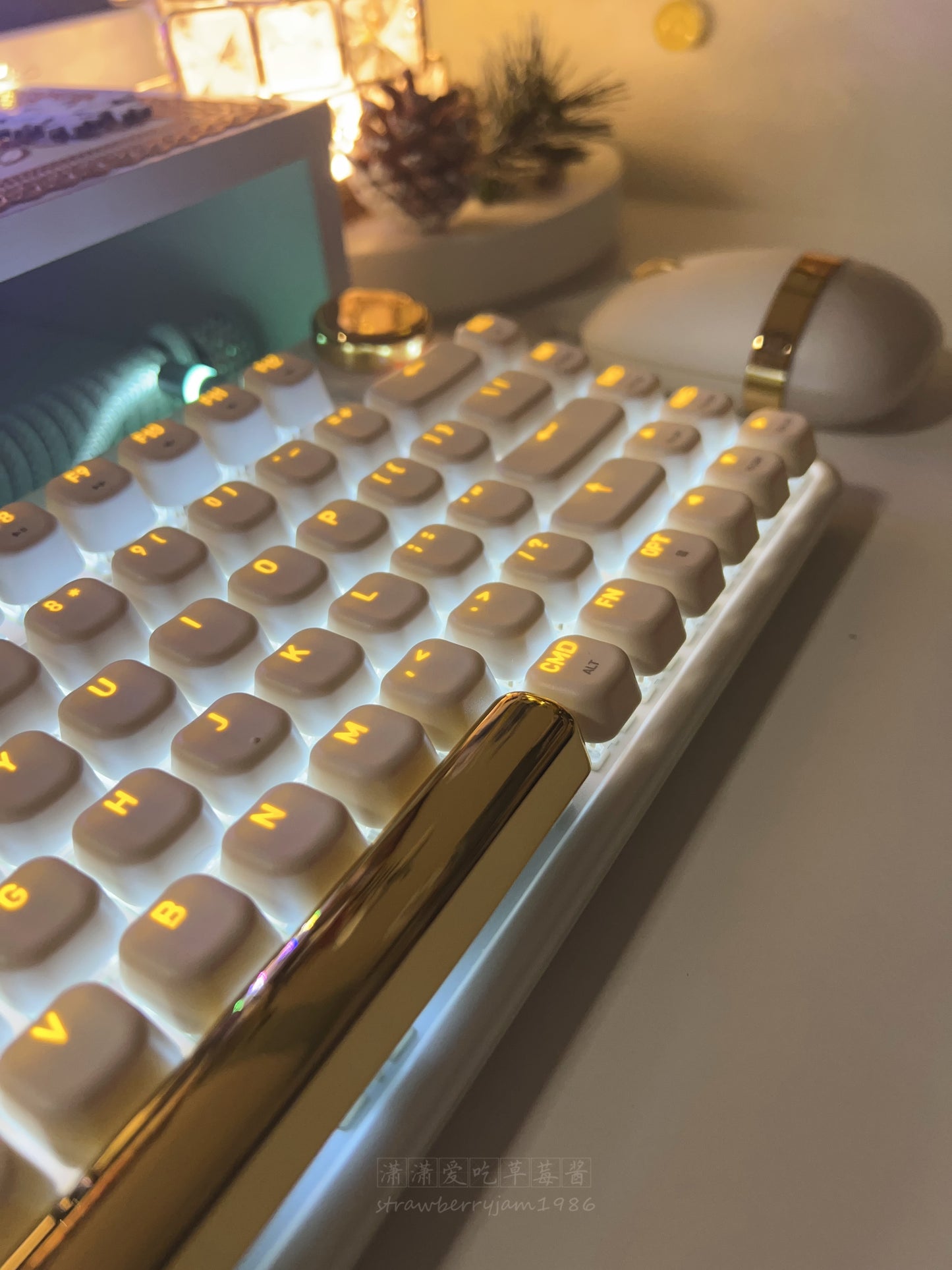 Unboxing For SALEs Azio IZO Wireless BT5/USB PC & Mac Mechanical Keyboard White Blossom & Numpad/Calculator Set