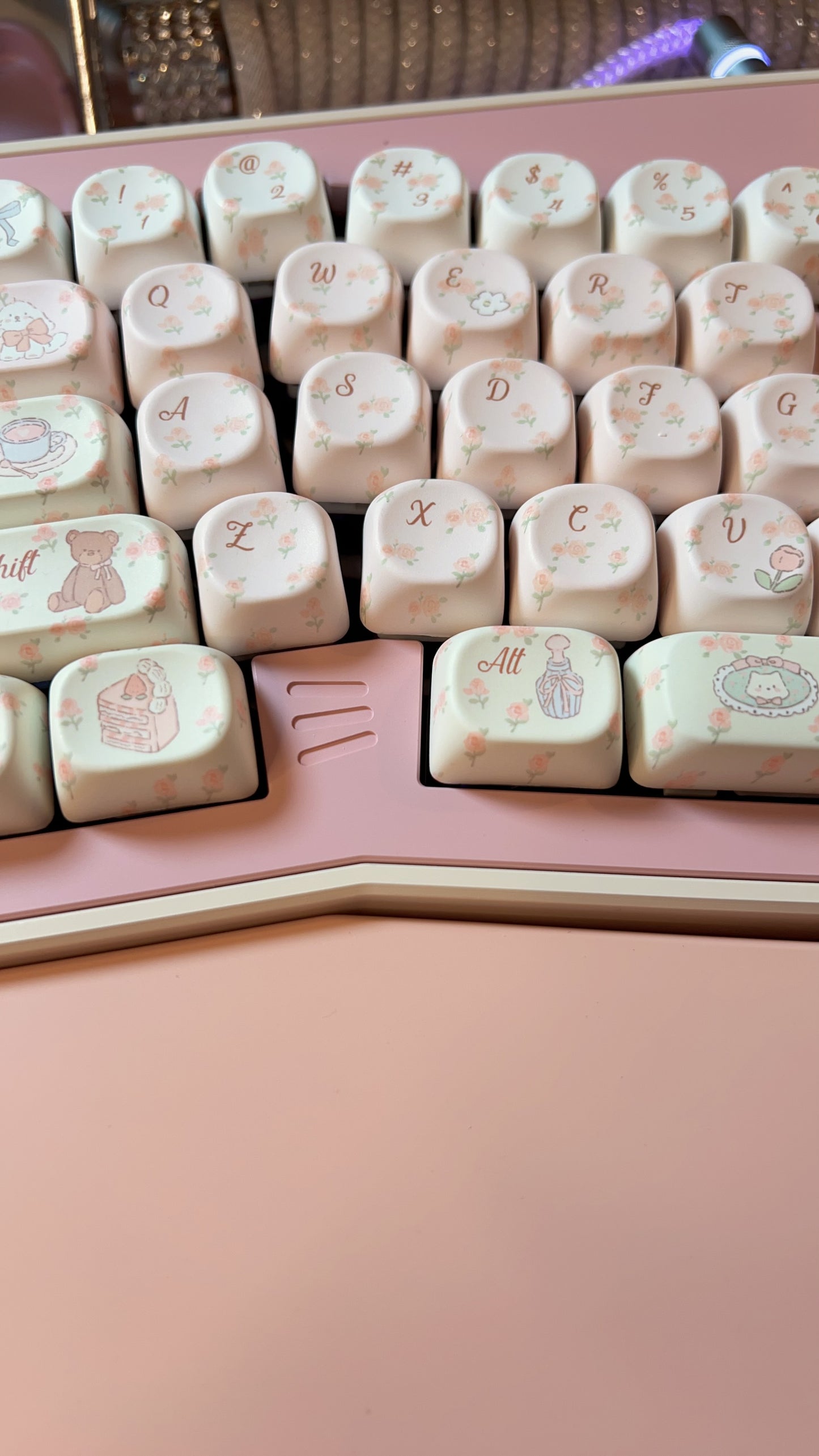 Preorder Kitten Alice Pastel Pink Beige Ergonomic Aluminum Customized Keyboard