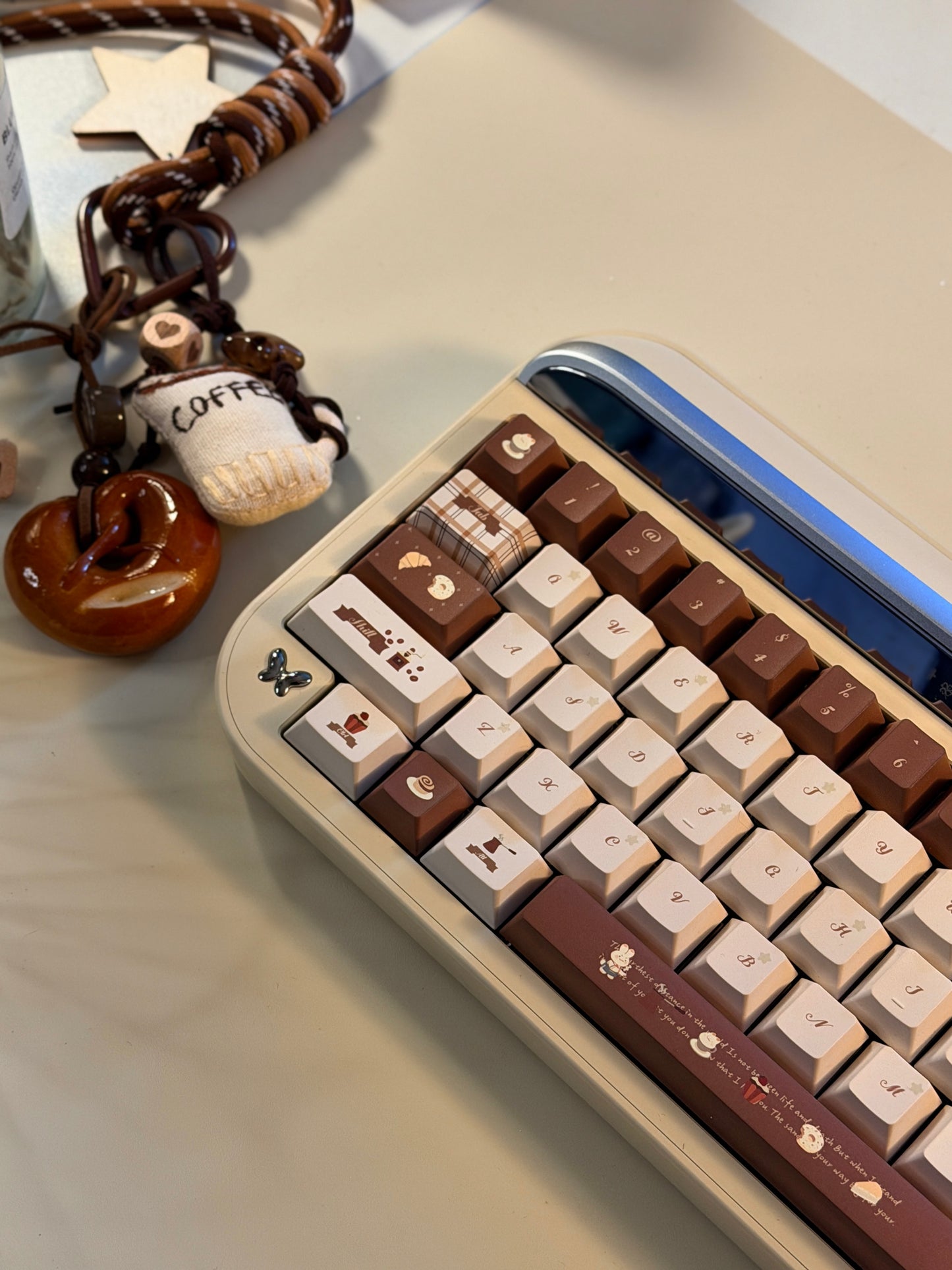 ONLY 1 Instock Prebuilt Targa65 Cream Beige Aluminum Custom Mechanical Keyboard With Coffee Bunny Keycap