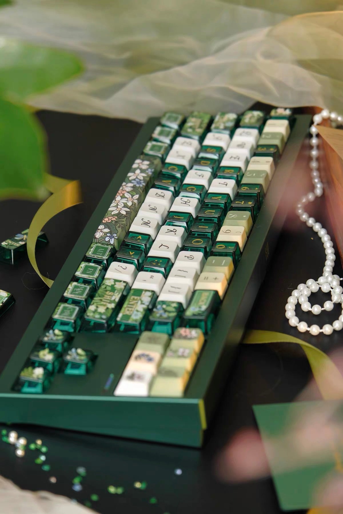 0298 Spring Flower Song | Green Clear PC Keycaps FC Profile – Dreamy Floral Transparent Keycap Set for Mechanical Keyboards