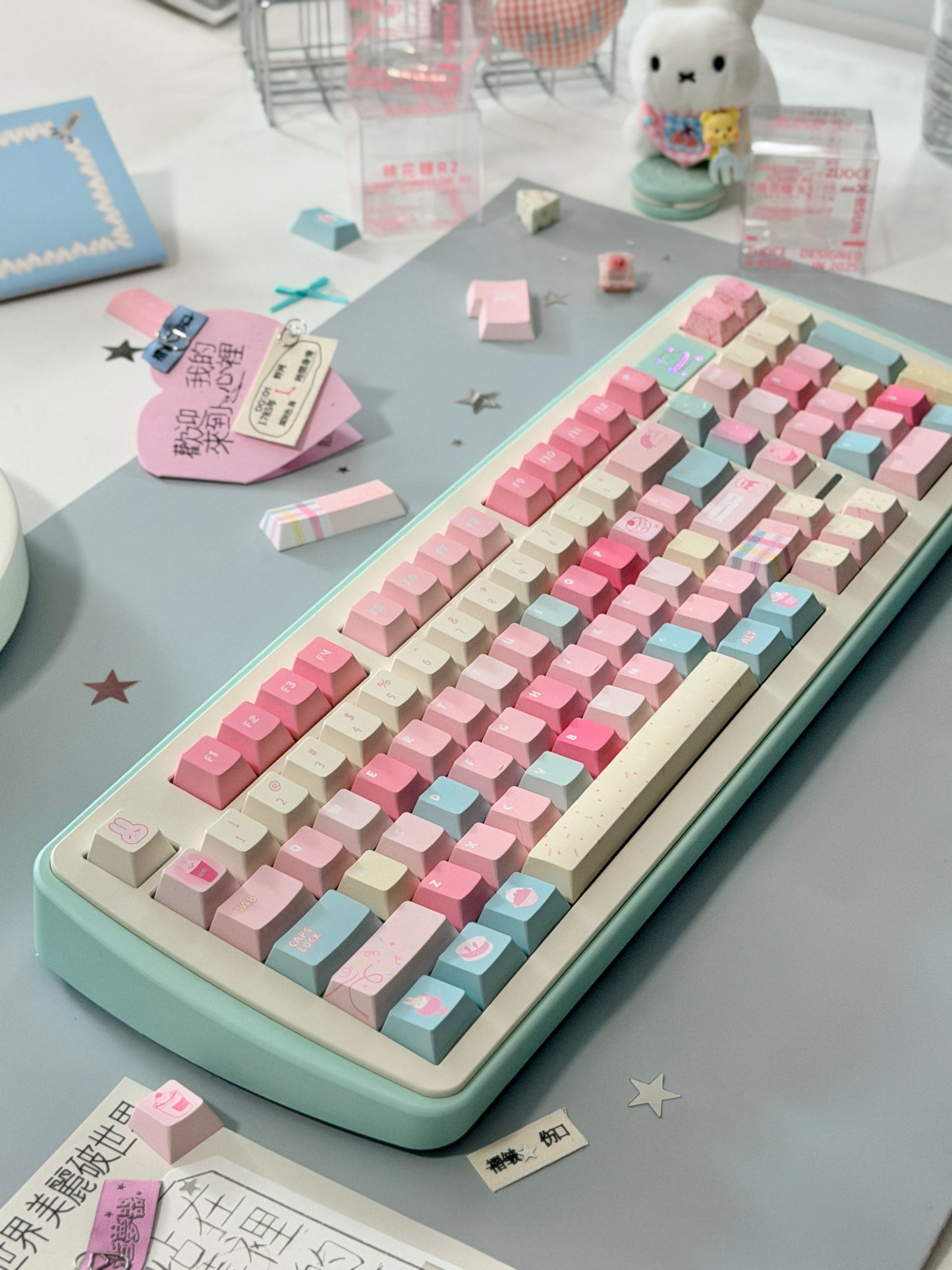 0300 Y2K Sugar Mountain Keycap Set | Pastel Pink, Blue & Cream Retro Keycaps Cherry Profile