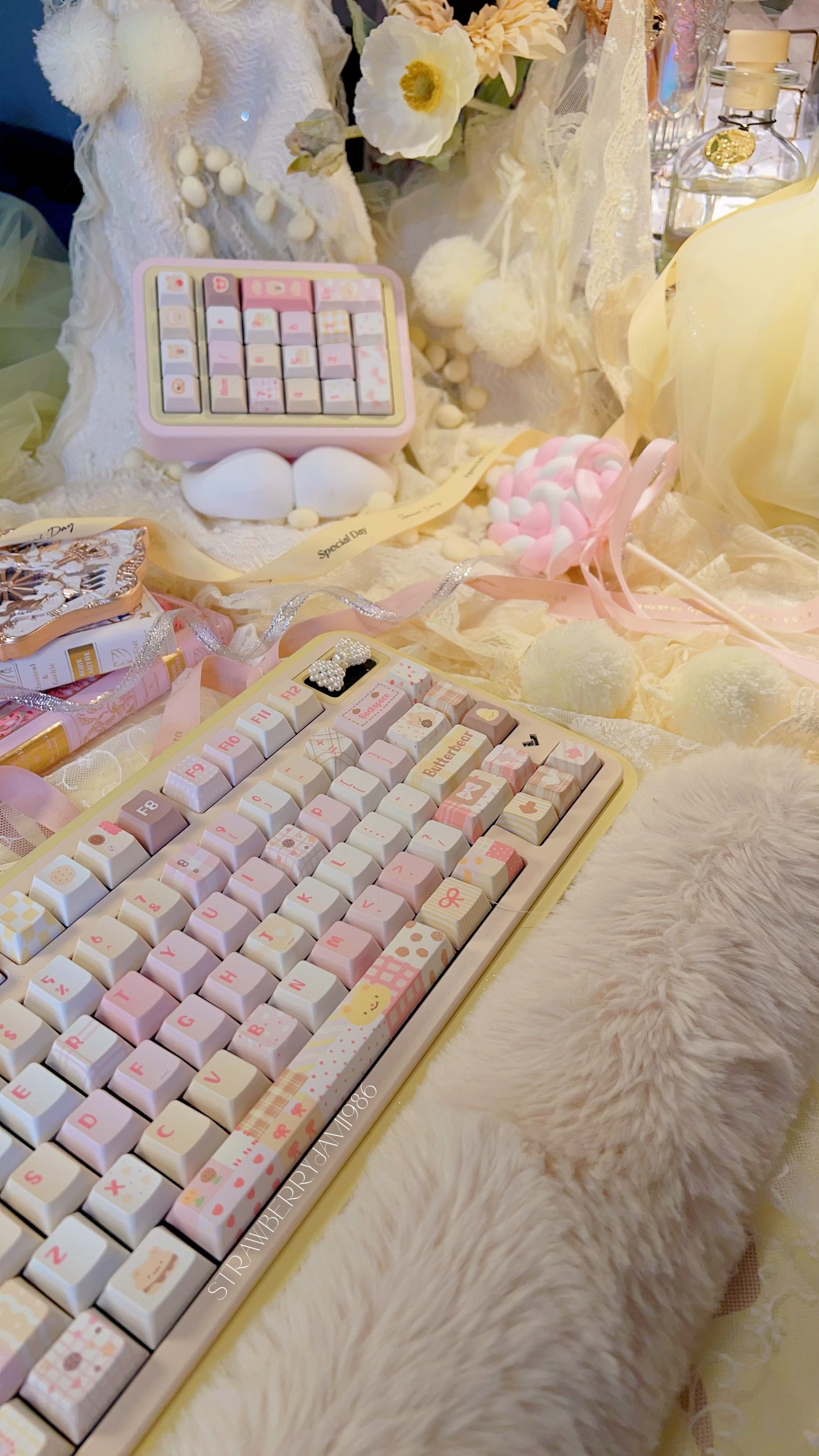 103 Butter Bear Pastel Yellow Pink Cute Keycap