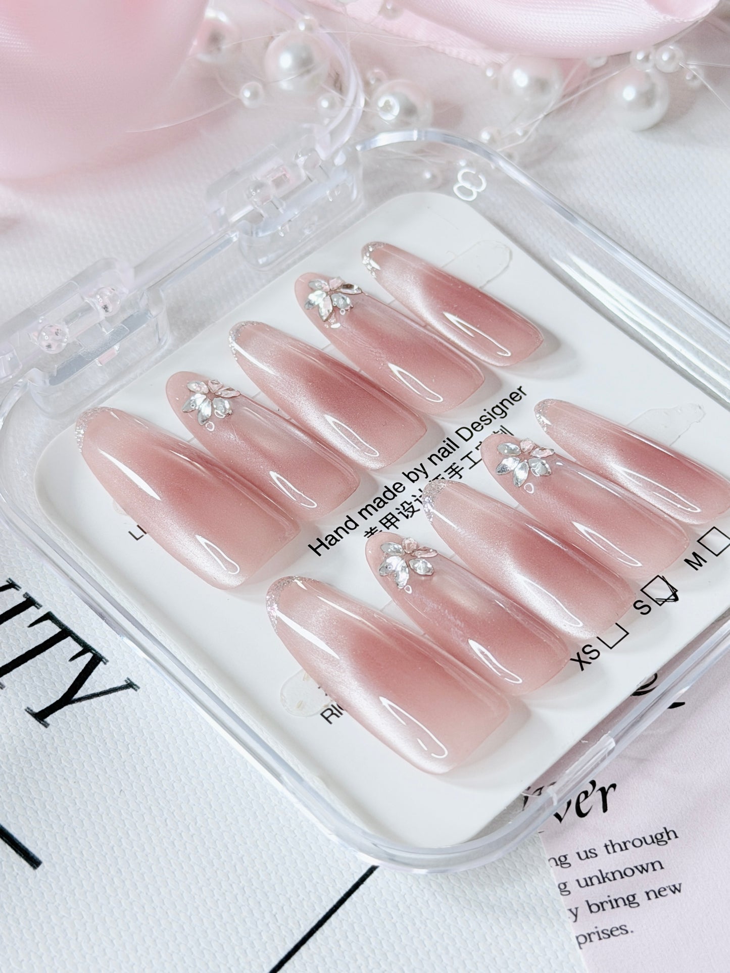 Elegant Long Press-On Nails Pearl Pink Diamond Shimmer Cat-Eye