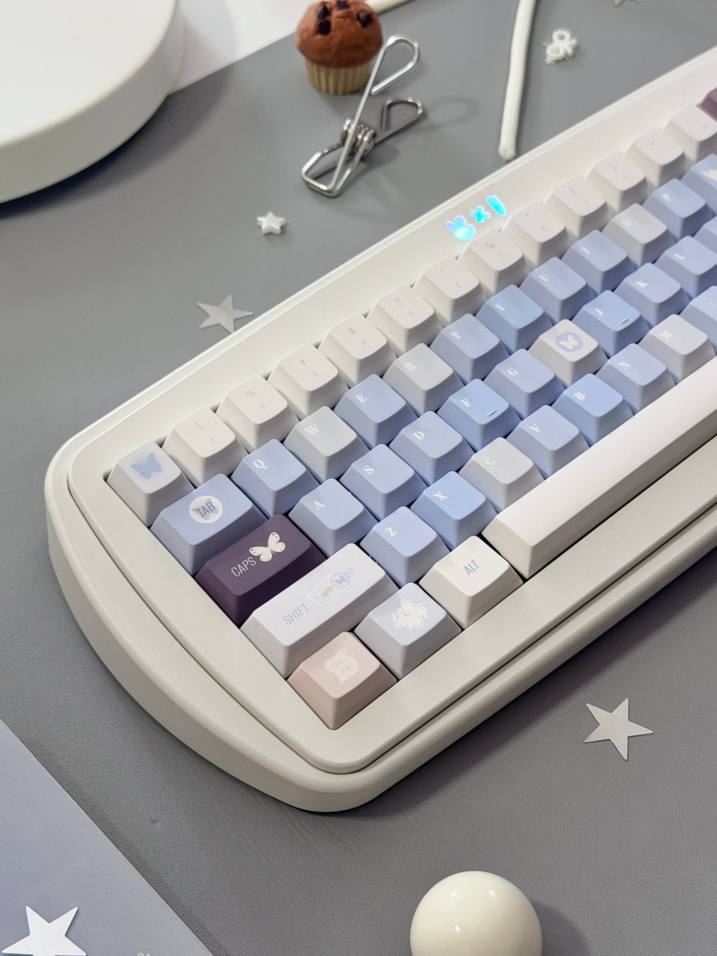 0299 Love Butterfly Cherry Profile Keycap Set | Sea Salt White & Soft Blue Romantic Keycaps