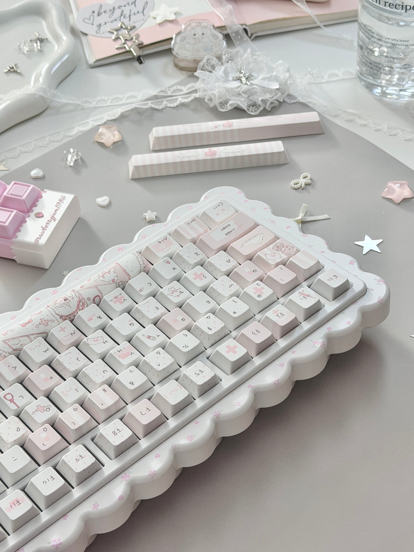 ONLY 1 Instock Prebuilt Aluminum Customized Mechanical Keyboard Cookies75 White Floral Set