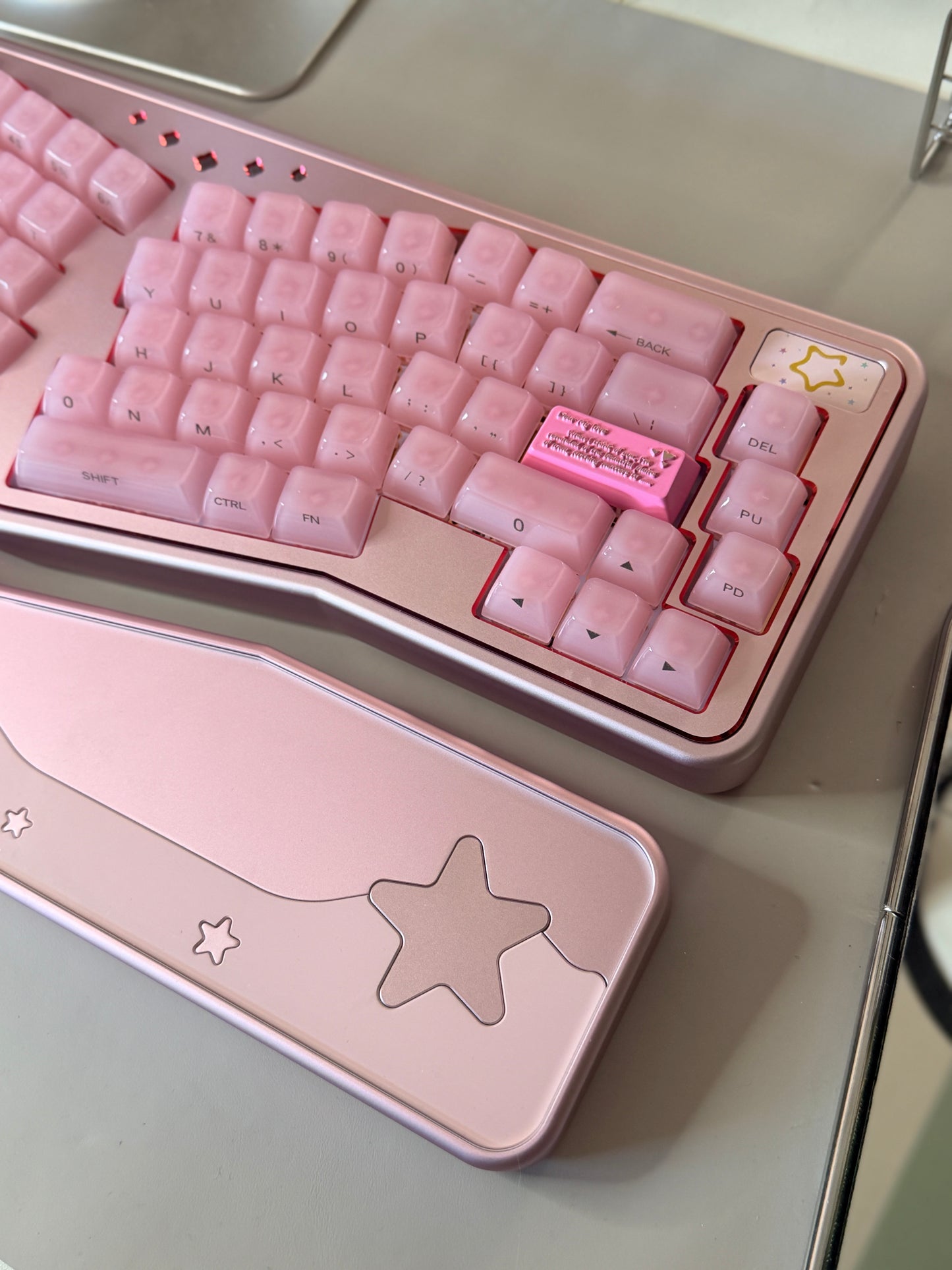 ONLY 1 Instock Prebuilt Aluminum Custom Mechanical Keyboard Staralice Ergonomic Anodized Pink Set including Wristrest Keycaps & switches