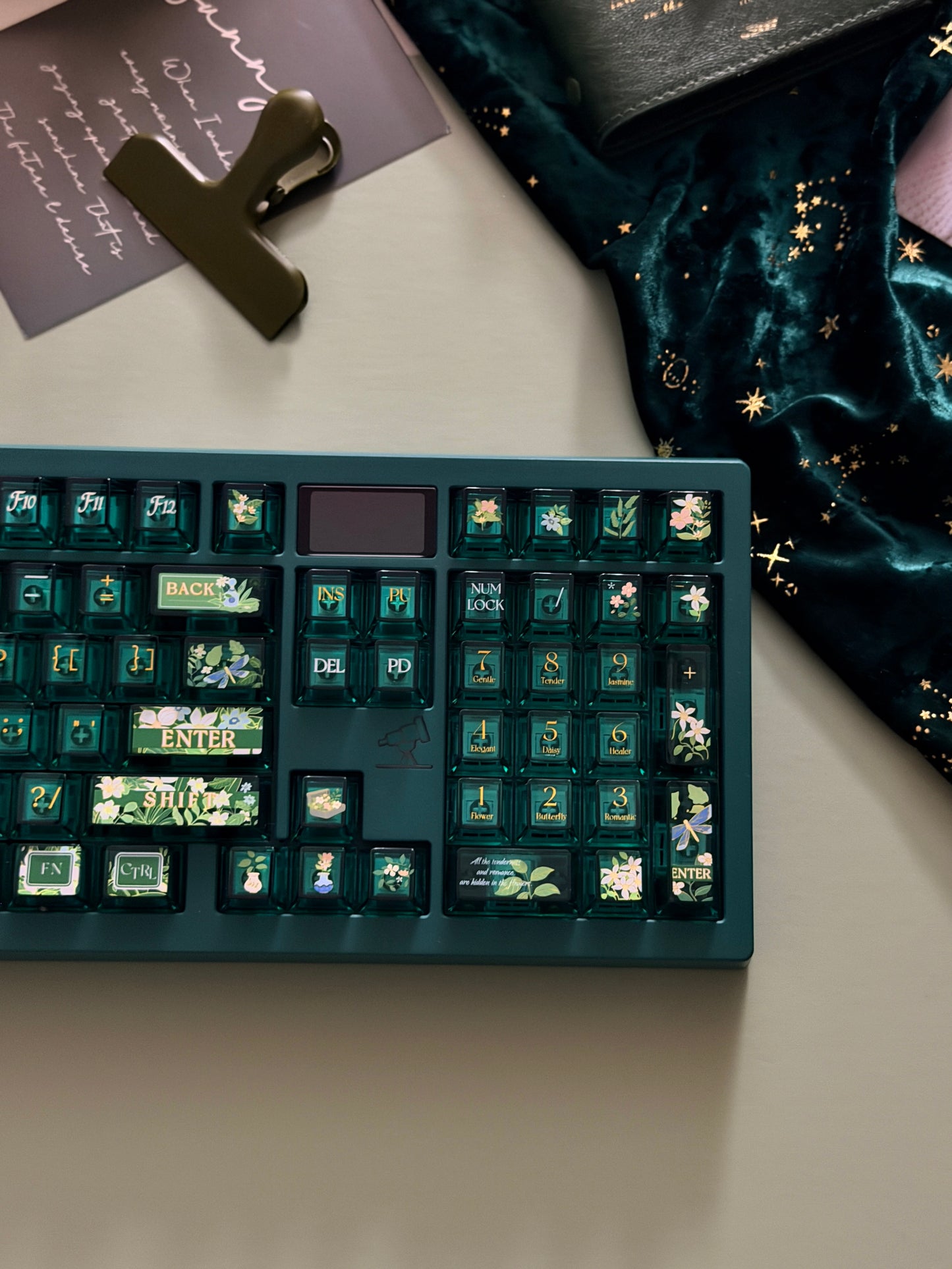 0298 Spring Flower Song | Green Clear PC Keycaps FC Profile – Dreamy Floral Transparent Keycap Set for Mechanical Keyboards