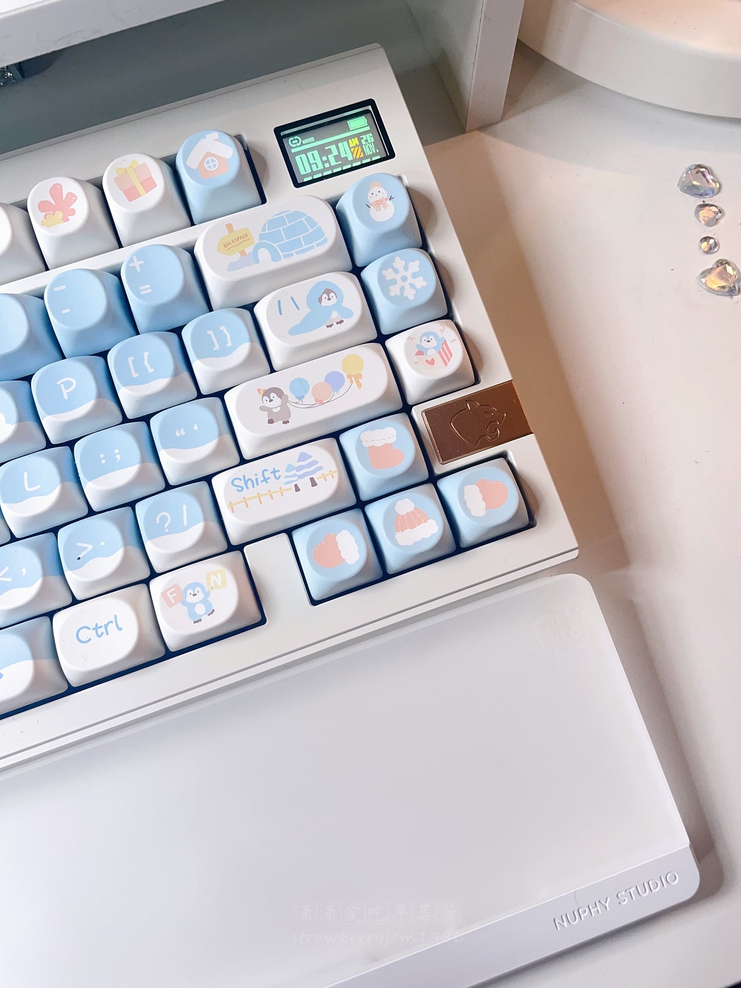 Pastel Blue Snow Little Penguin SOA Keycap Designed By MoCoo Studio