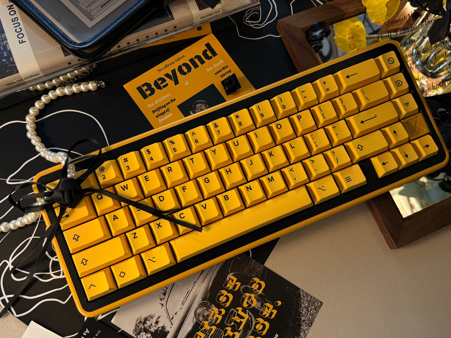 ONLY 1 INSTOCK Prebuilt Aluminum Customized Mechanical Keyboard BUFF65 Yellow Black Set