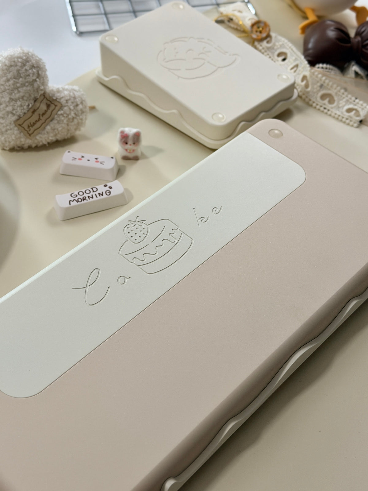 ONLY 1 Instock Prebuilt Aluminum Custom Mechanical Keyboard Cake75 Cream Milk Tea Sugar Sprinkle & Pad Set