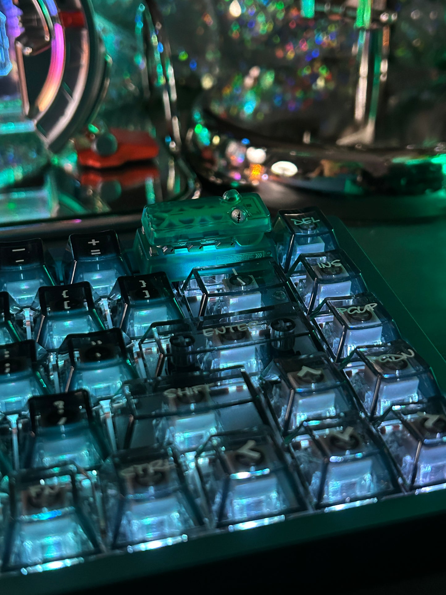 Unboxing For SALEs Meet68 Prebuilt Aurora Green Aluminum Custom Gaming Keyboard + GravaStar UFO Magnetic Switch + Keytok Snake Bell Keycap Set