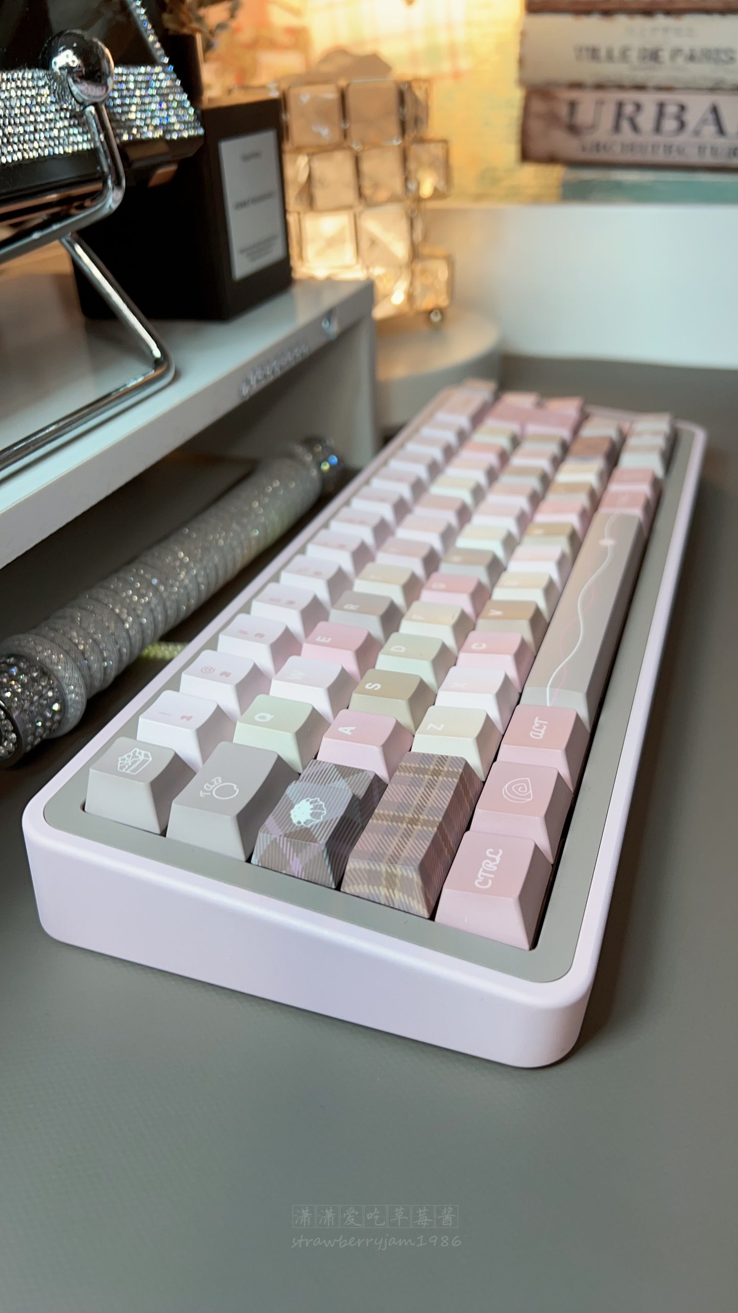 【Preorder】Prebuilt Lucky67 Pink Brown Aluminum Customized Mechanical Keyboard