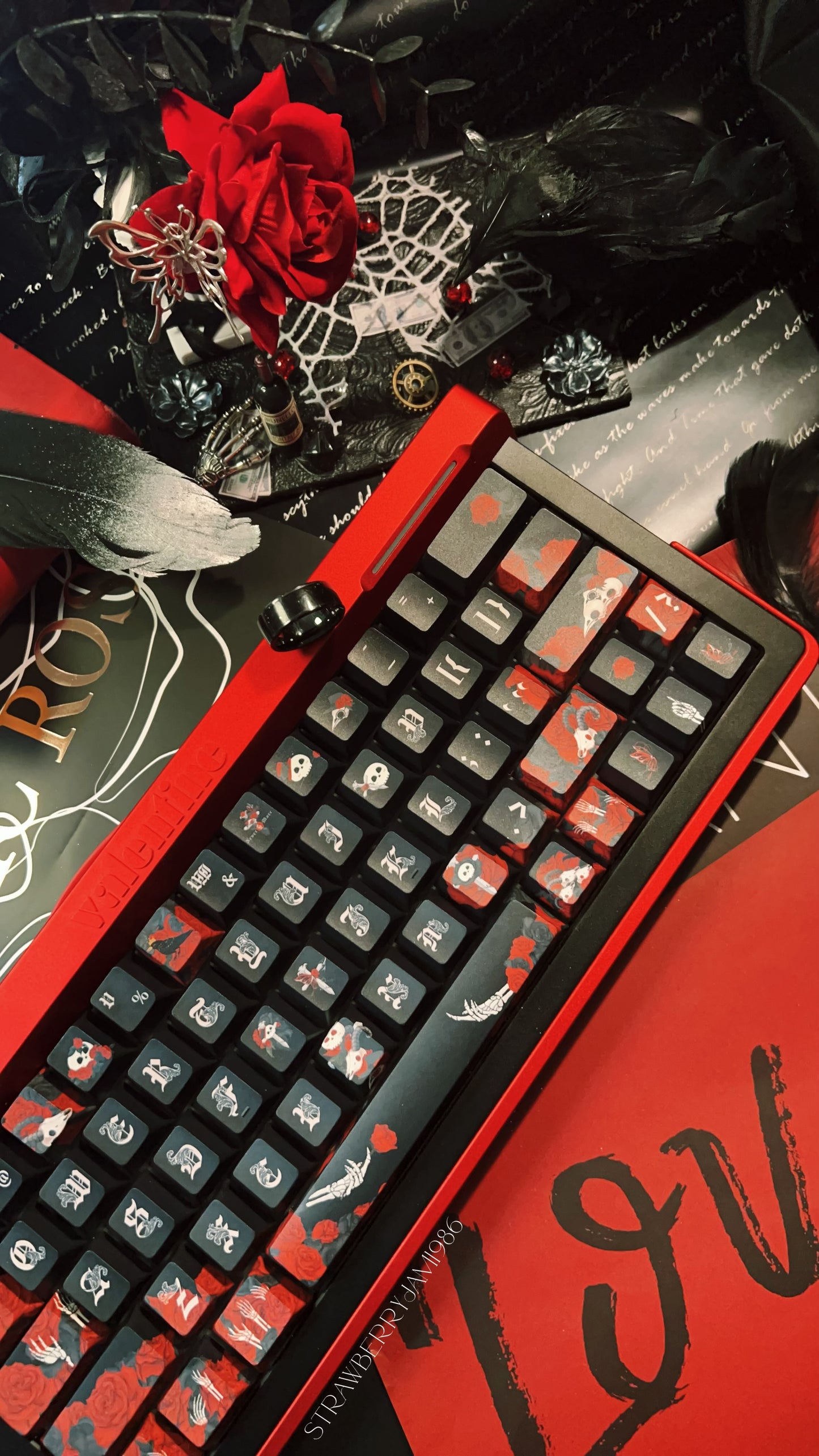 【Only 1 In-stock】Prebuilt JOJO R63 Black Red Gothic Themed Skeleton Rose  Aluminum Customized Mechanical Keyboard