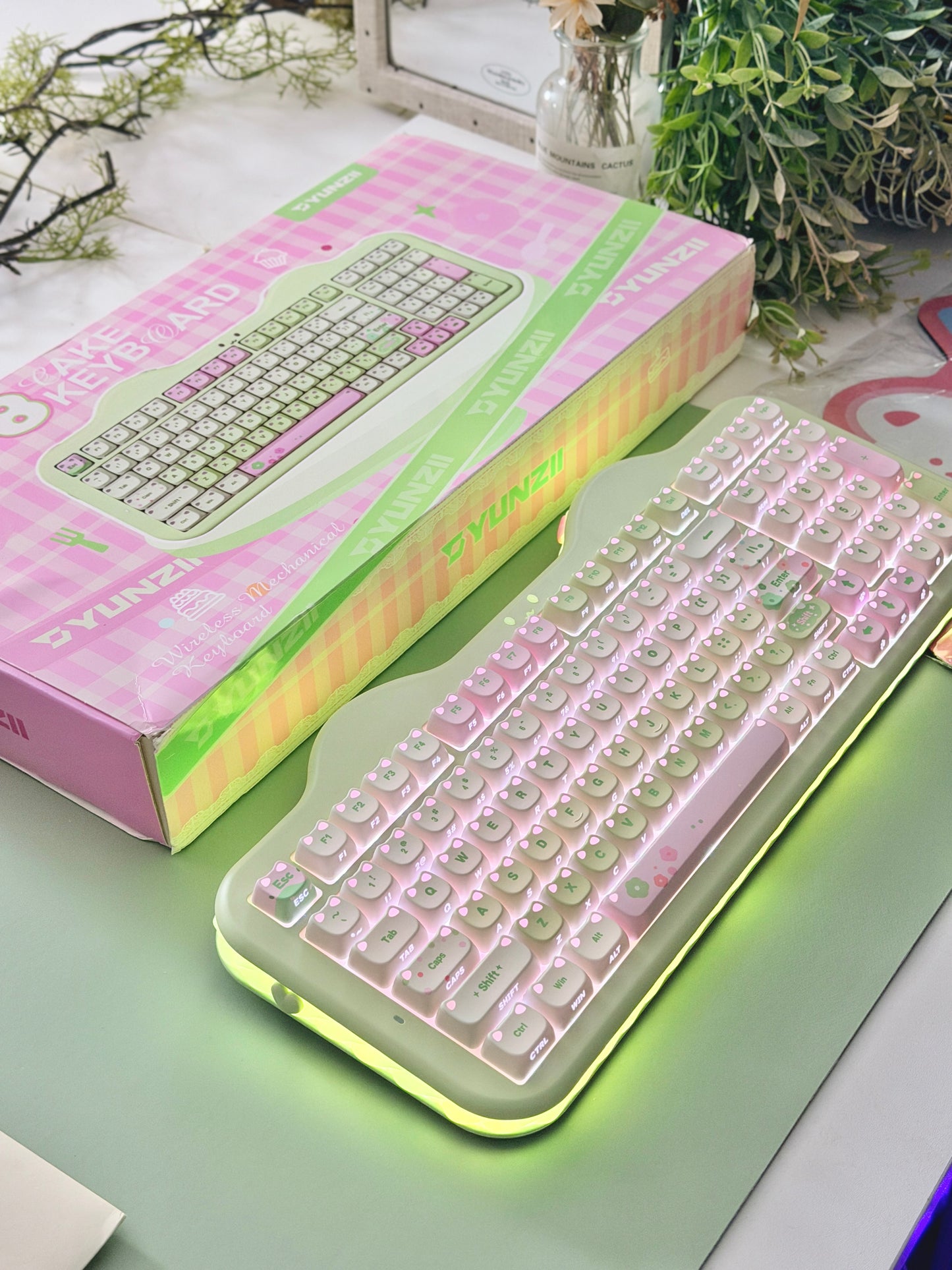 Unboxing Clearance ONLY 1 YUNZII C98 MAO Cake Kitten Wireless Mechanical Keyboard （preorder Green）