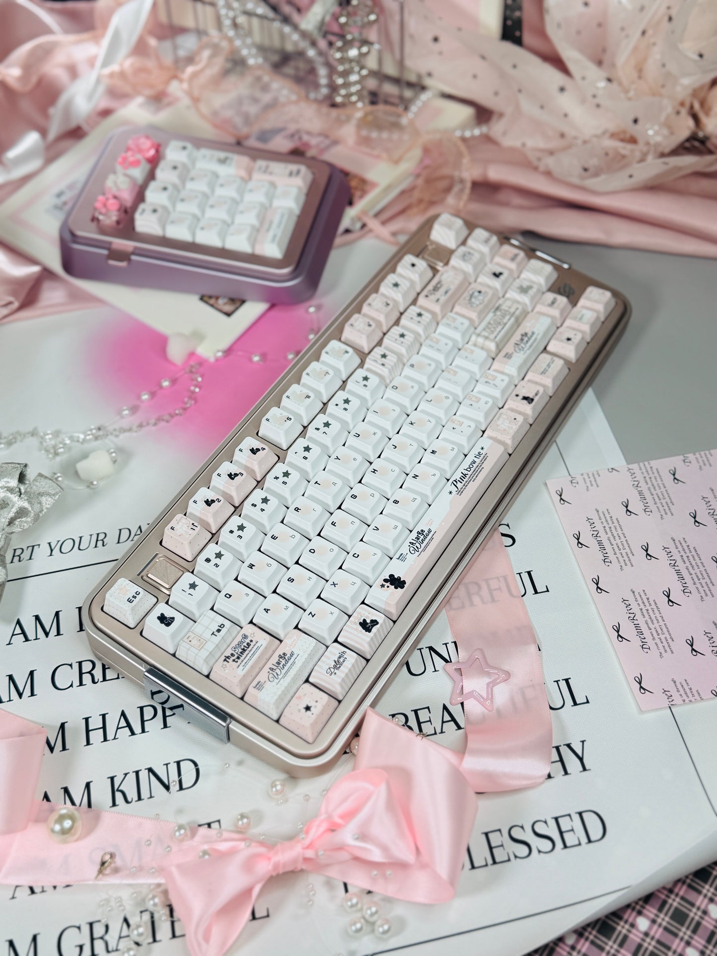 Preorder Prebuilt Aluminum Customized Mechanical Keyboard Bread75 Anodized Pink Silver Wireless Set With Soap Pad