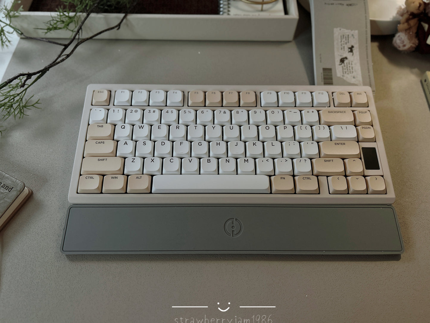 Unboxing Clearance ONLY 1 Instock Chilkey ND75 LP Wireless Gaming Keyboard with LCD Screen Silver Beige