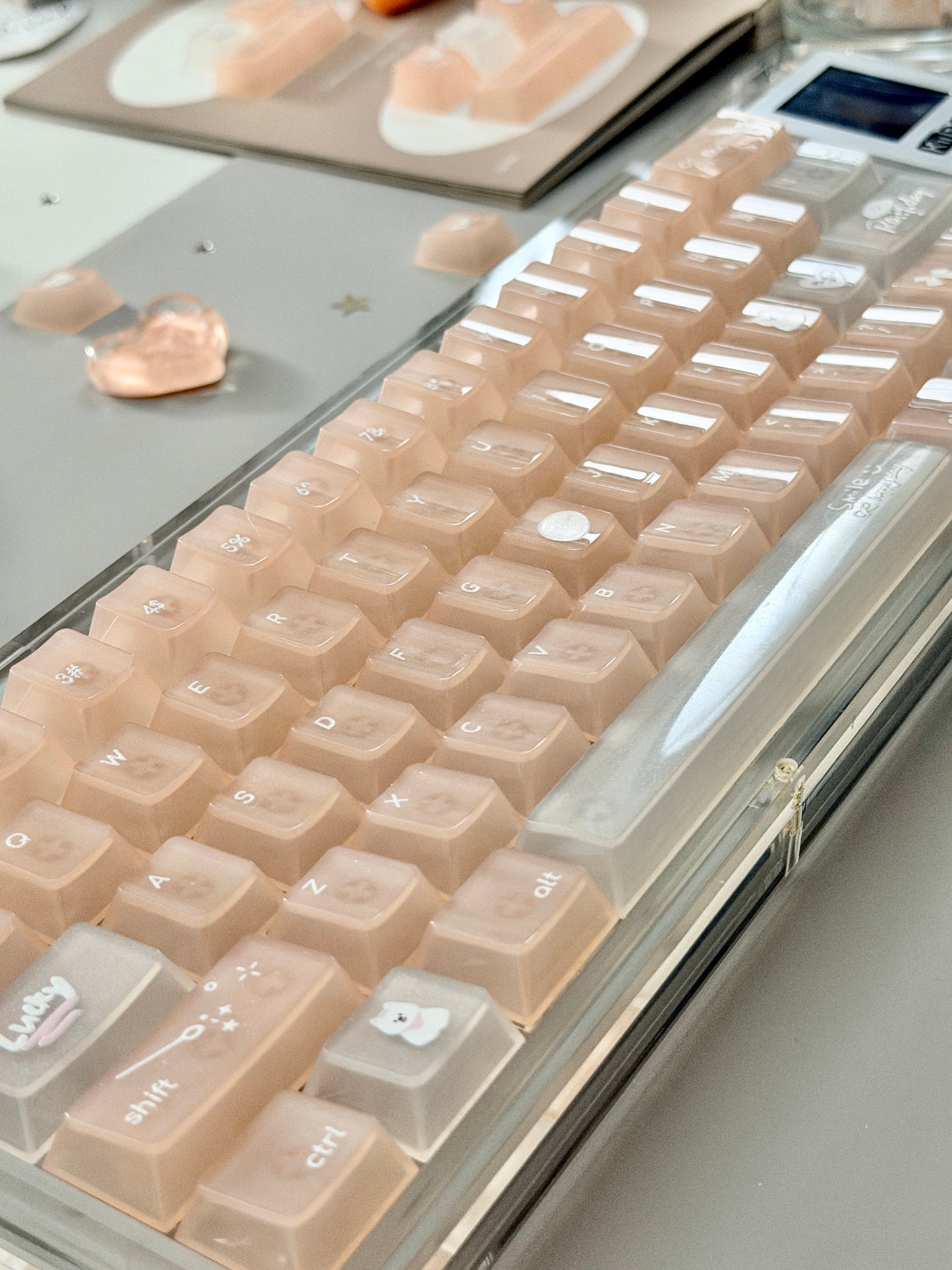 Unboxing Sample For Sale ONLY 1 Instock KiiBOOM Phantom 64 Clear Crystal Acrylic Keyboard + custom Peach Pink Keycaps