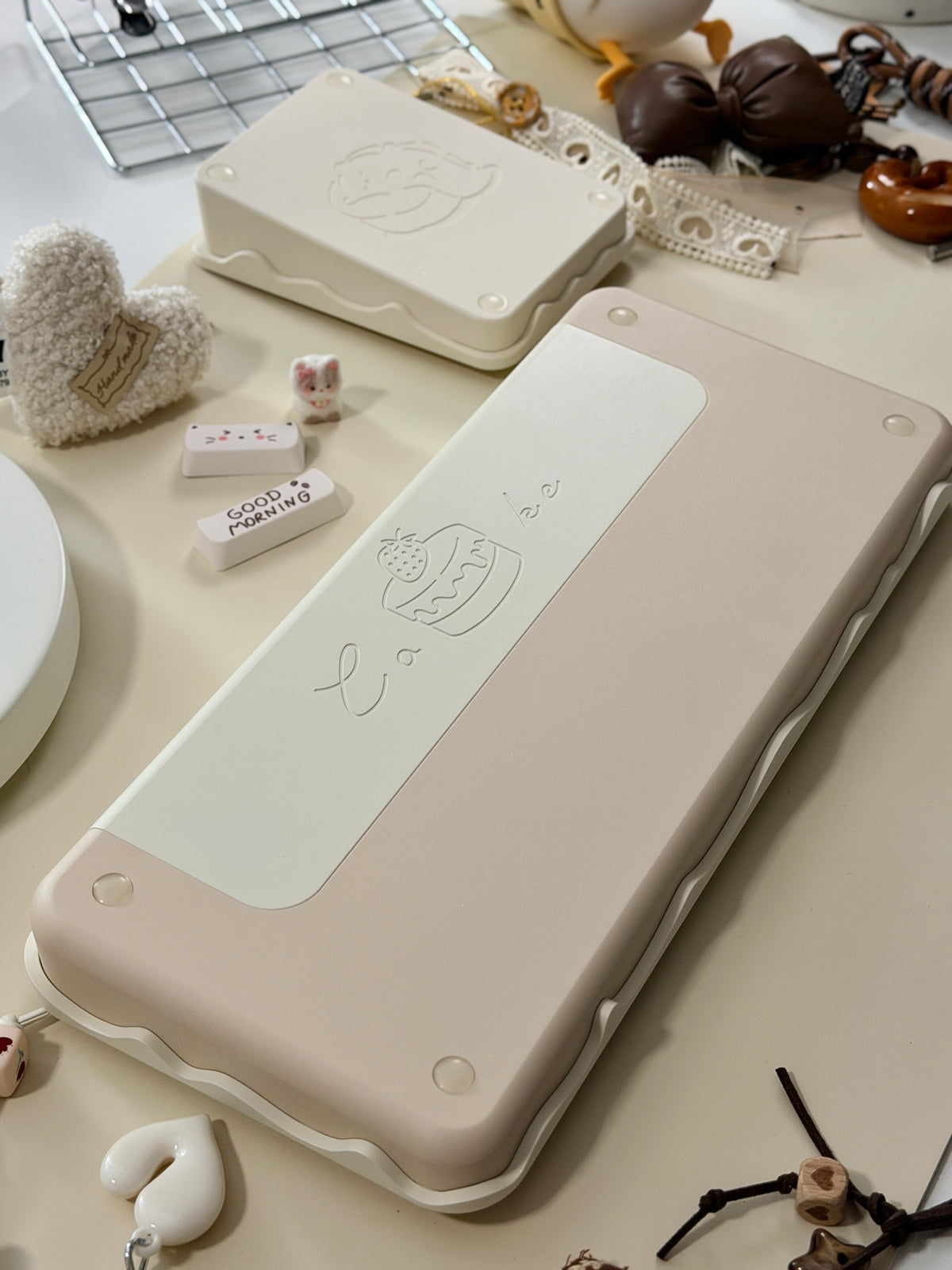 ONLY 1 Instock Prebuilt Aluminum Custom Mechanical Keyboard Cake75 Cream Milk Tea Sugar Sprinkle & Pad Set