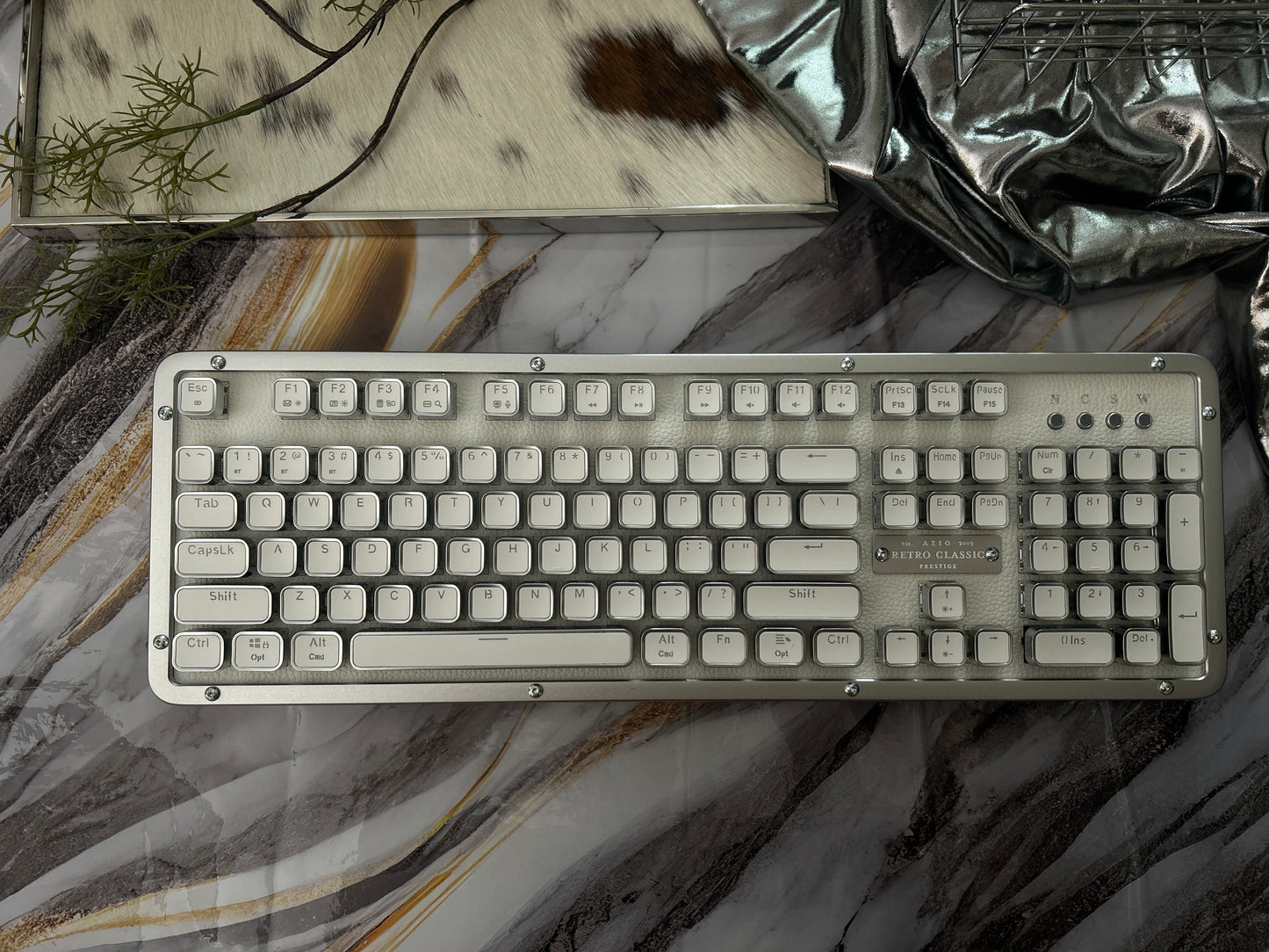 Unboxing For SALEs Azio RC Prestige Mechanical Keyboard, Bluetooth 5.0, Hot-Swappable Switches, PC/Mac