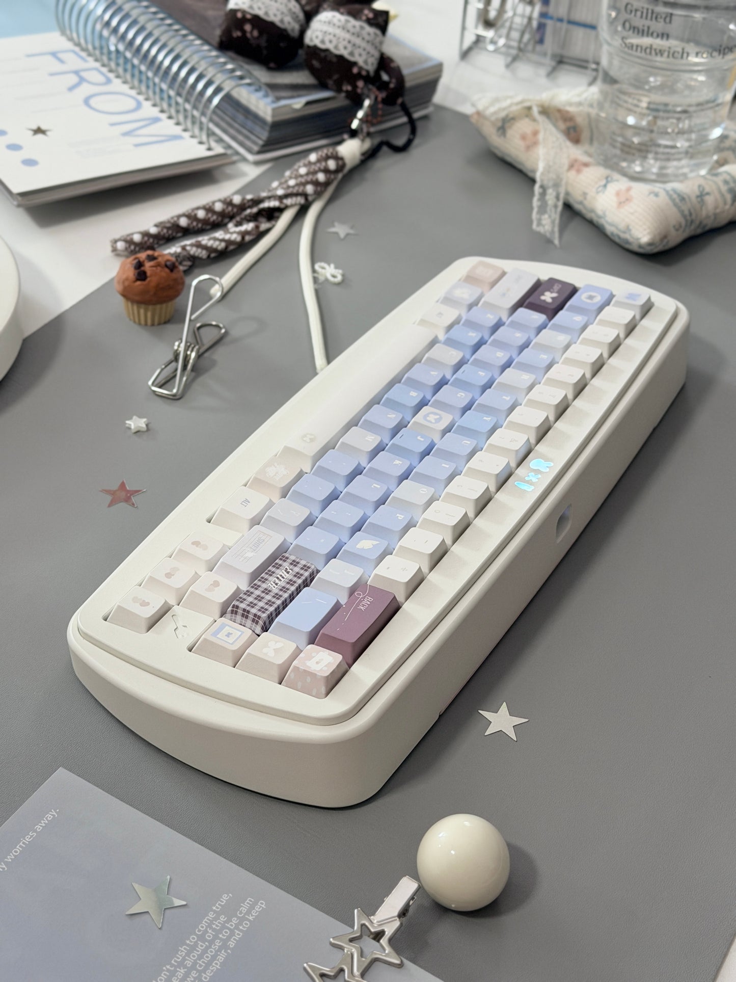 0299 Love Butterfly Cherry Profile Keycap Set | Sea Salt White & Soft Blue Romantic Keycaps