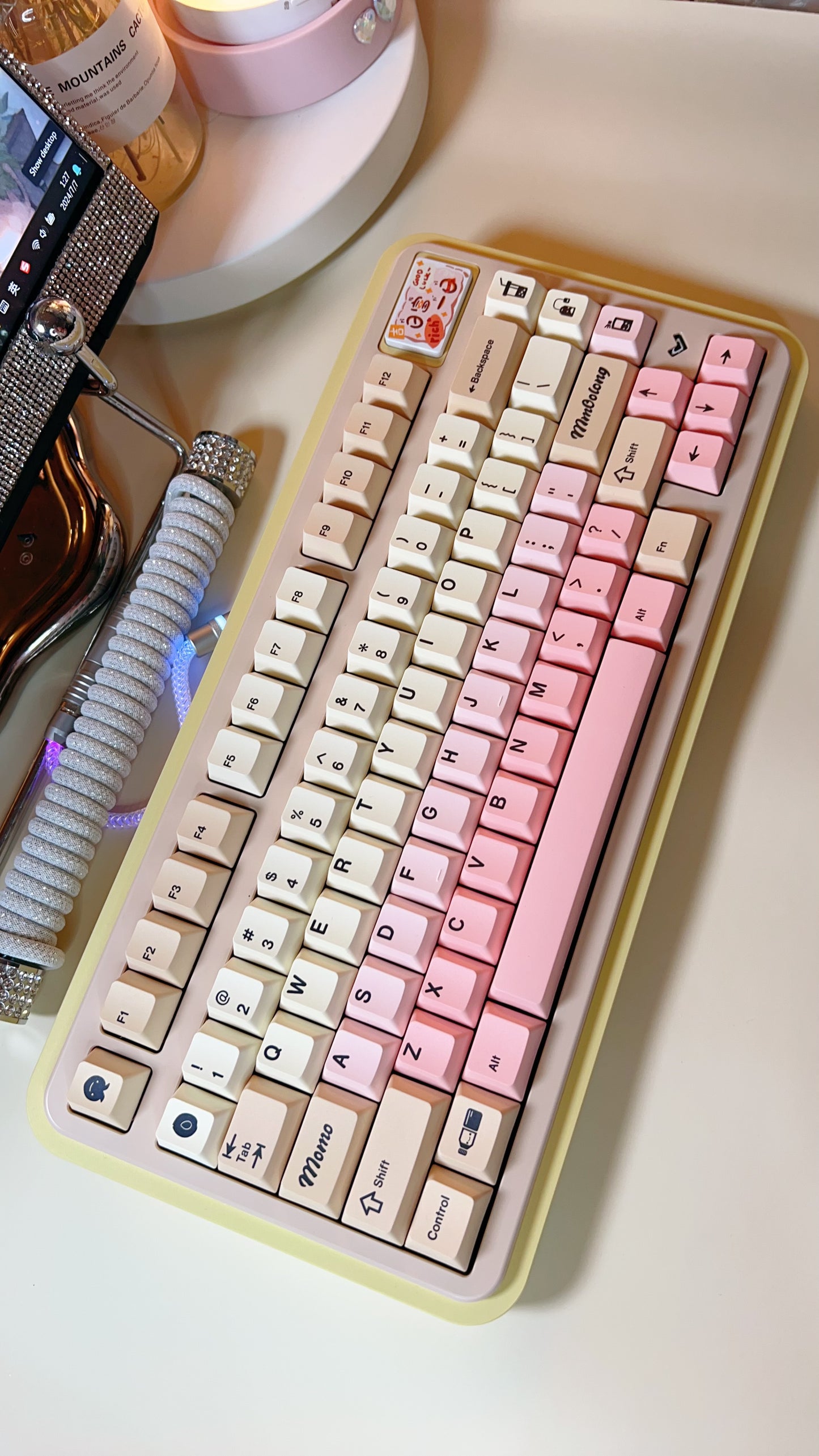 【Only 1 In-stock】Prebuilt Rich75 Creamy Thock Pastel yellow Aluminum Customized Mechanical Keyboard