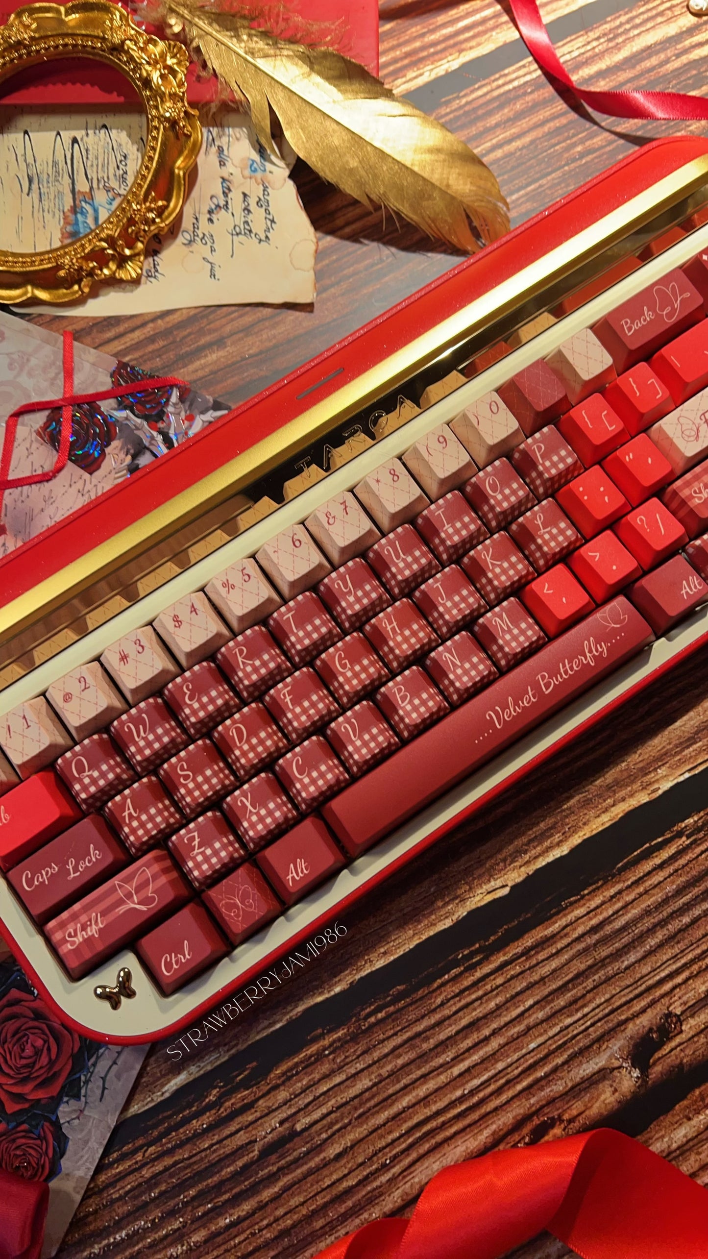 Preorder Prebuilt Targa65 Red Cream Aluminum Customized Mechanical Keyboard