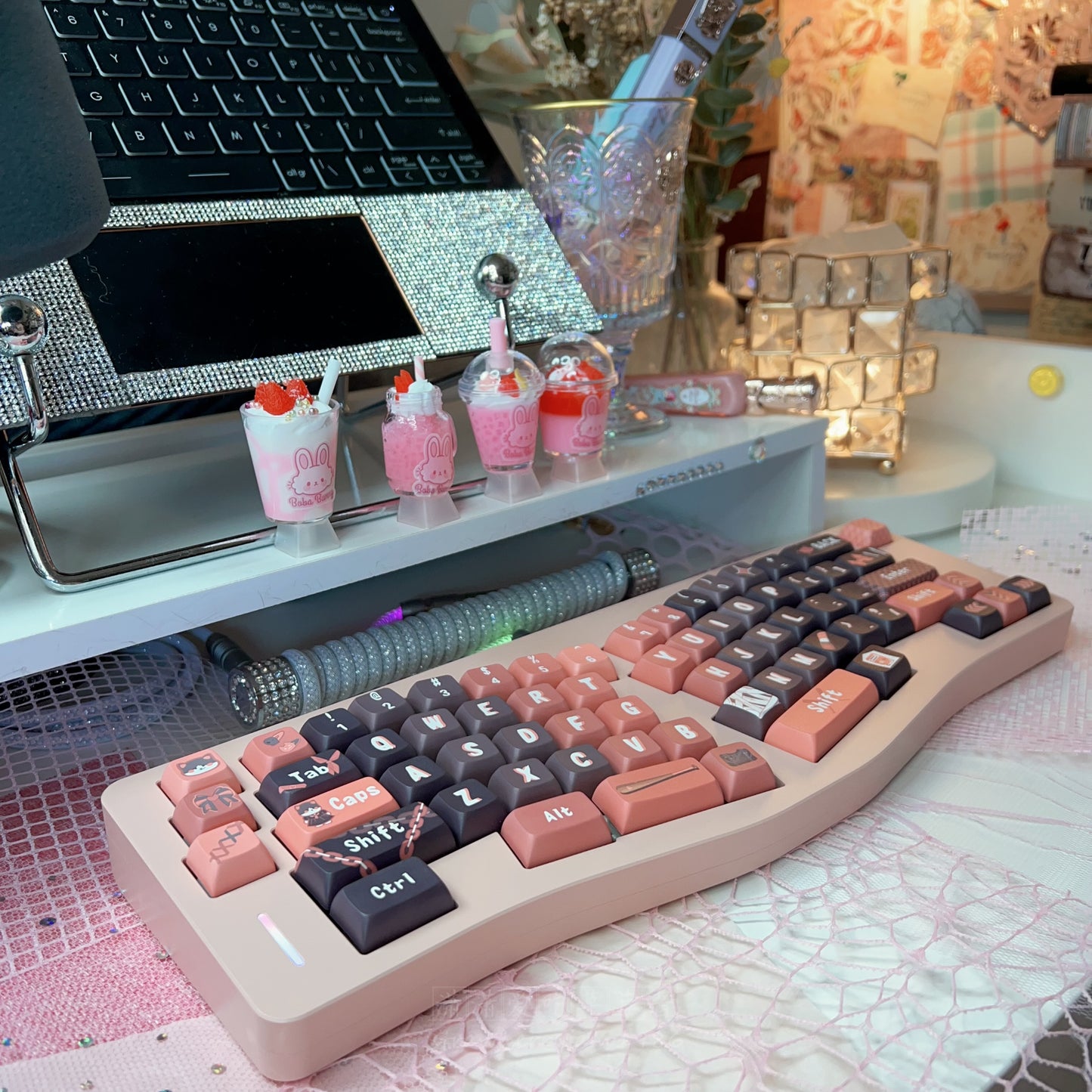 「Fully Assembled」Dimi Alice Creamy Pink Aluminum Ergonomic Mechanical Customized Keyboard