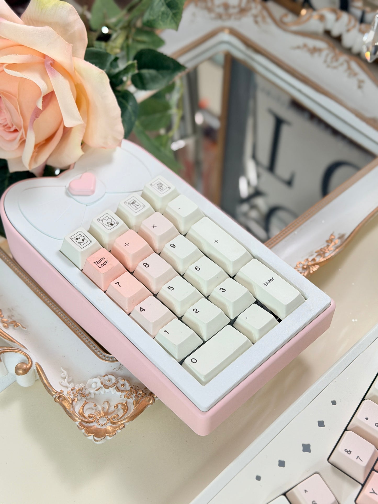 ONLY 1 Instock Prebuilt Aluminum Customized Mechanical Keyboard Staralice Cream White Set With Wristrest & Bow Pad