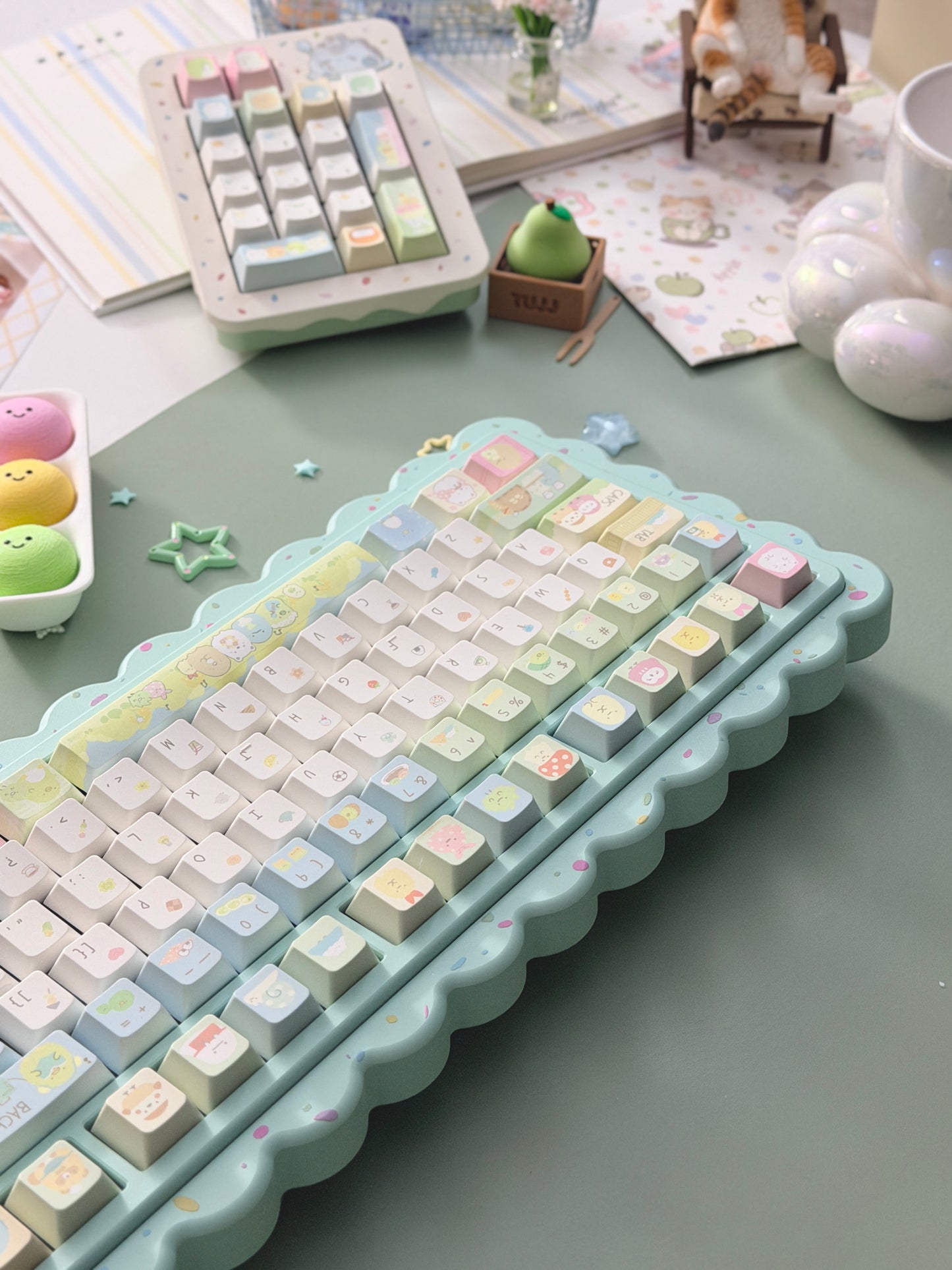 #0281 Sumikko Gurashi Cute Little Creature Pale Yellow-green Keycap Cherry Profile