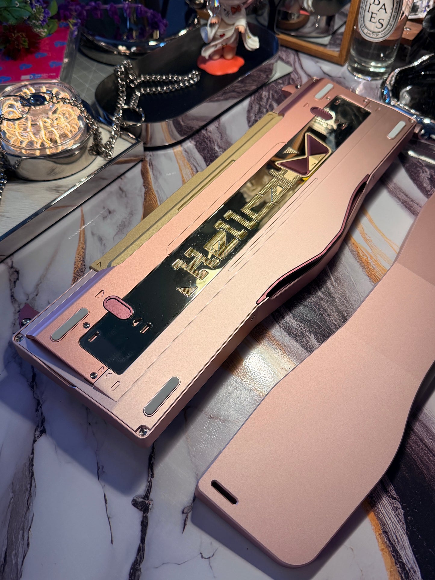 Preorder Prebuilt Aluminum Customized Mechanical Keyboard Owlab HellCat Anodized Pink Ergonomic Set & Wristrest