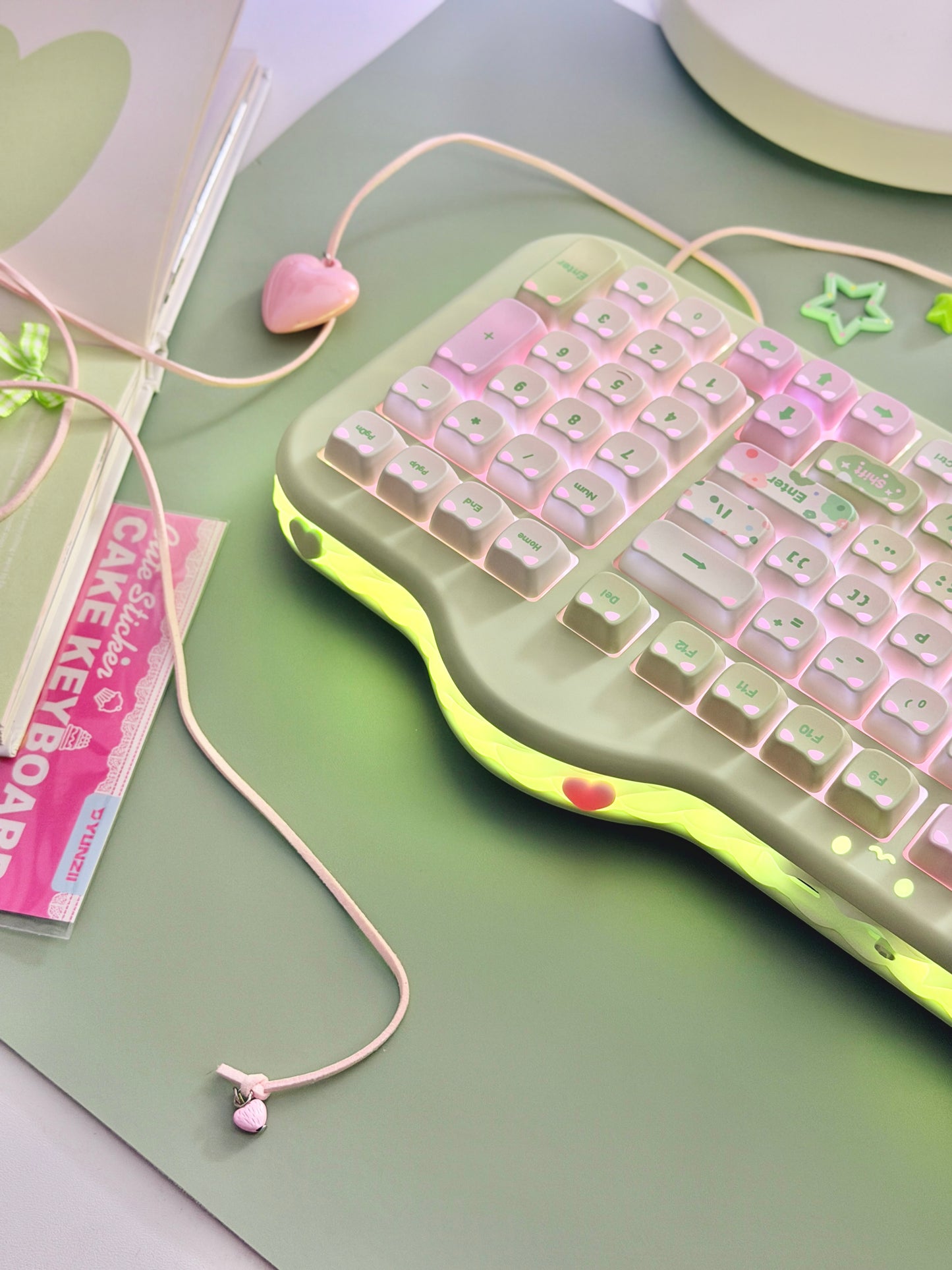 Unboxing Clearance ONLY 1 YUNZII C98 MAO Cake Kitten Wireless Mechanical Keyboard （preorder Green）