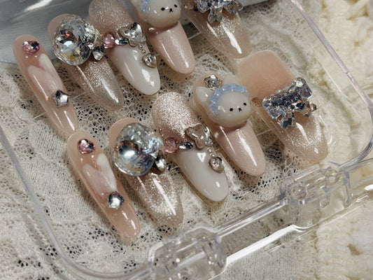 Designer False Nails Cute Bunny Diamond Creamy Champion Shimmer Long Press-On Nails(#937)