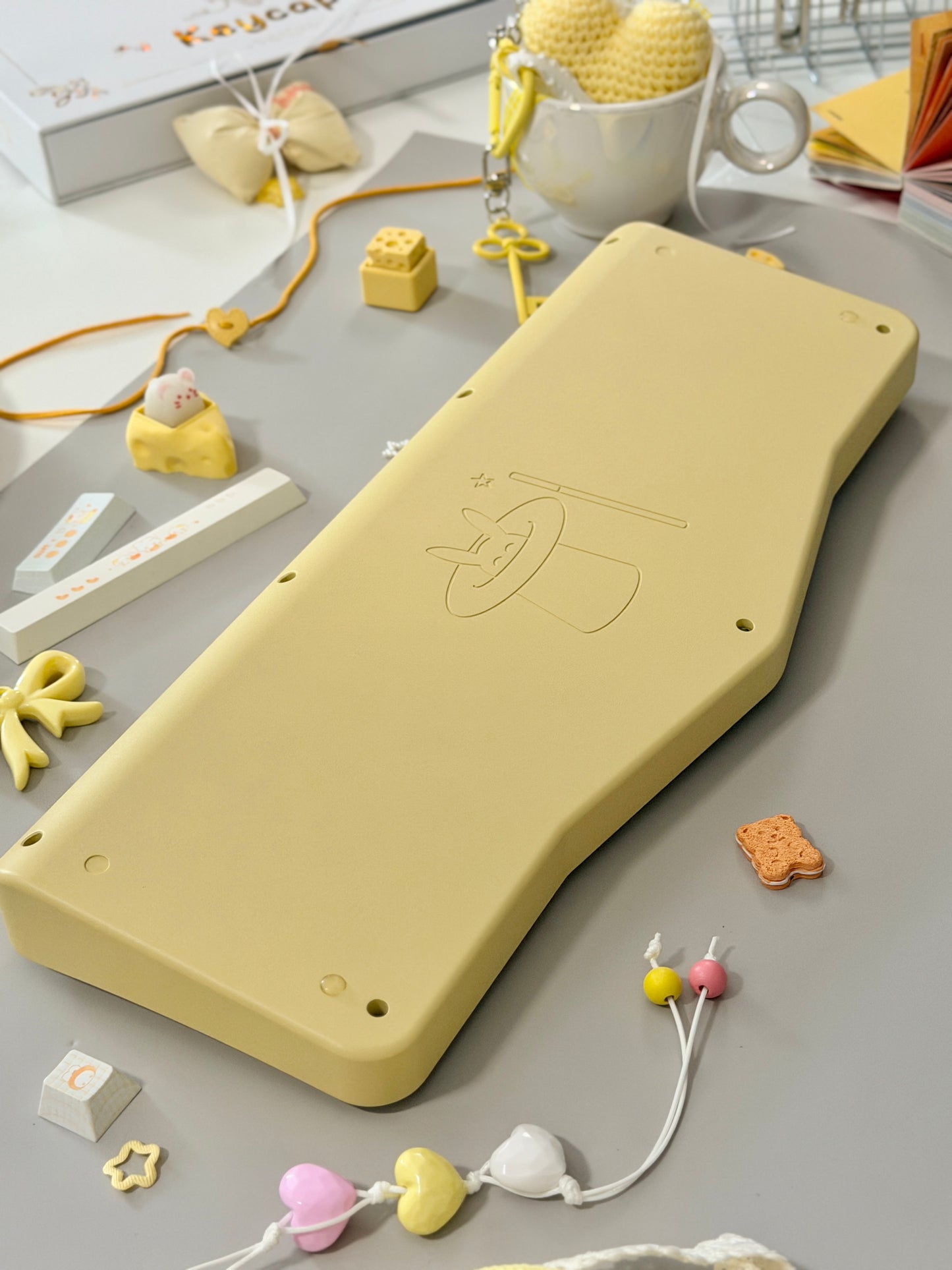 ONLY 1 INSTOCK Prebuilt Aluminum Customized Mechanical Keyboard Vlice Cream Yellow Ergonomic Set
