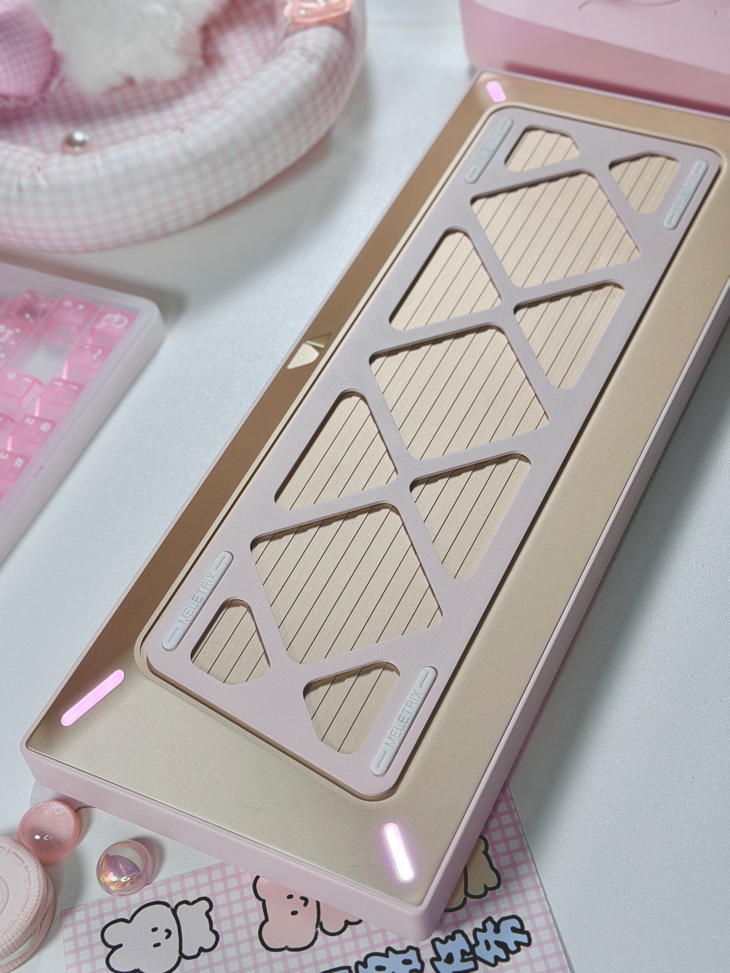 ONLY 1 Instock Prebuilt Aluminum Custom Mechanical Keyboard Pale Pink Meletrix ZOOM TKL DYNA Cat Keycap Set & Bow Pad