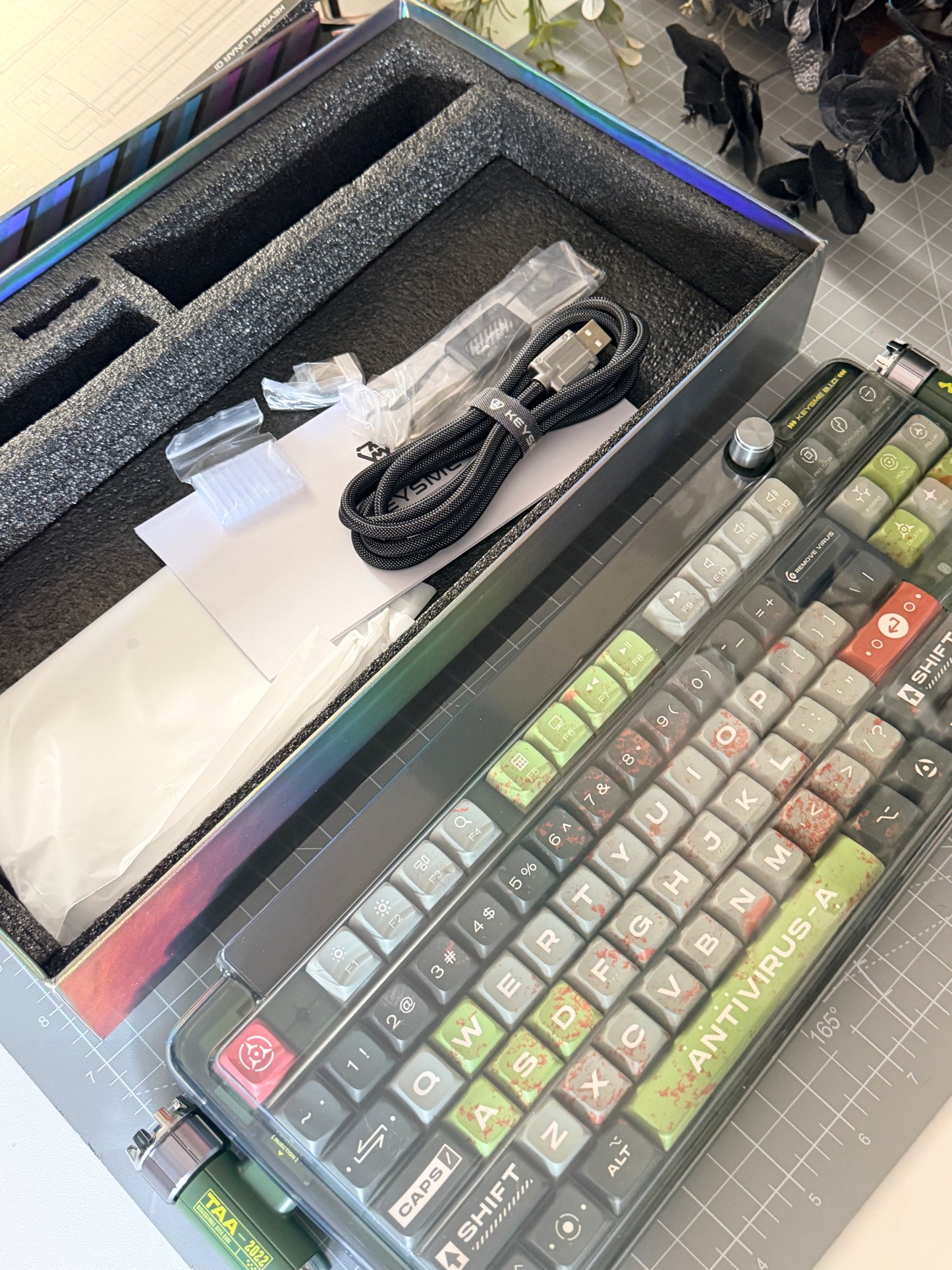 Unboxing Sample For Sale ONLY 1 Instock Keysme Lunar 01 Green Mechanical Keyboard- Ghost Ship