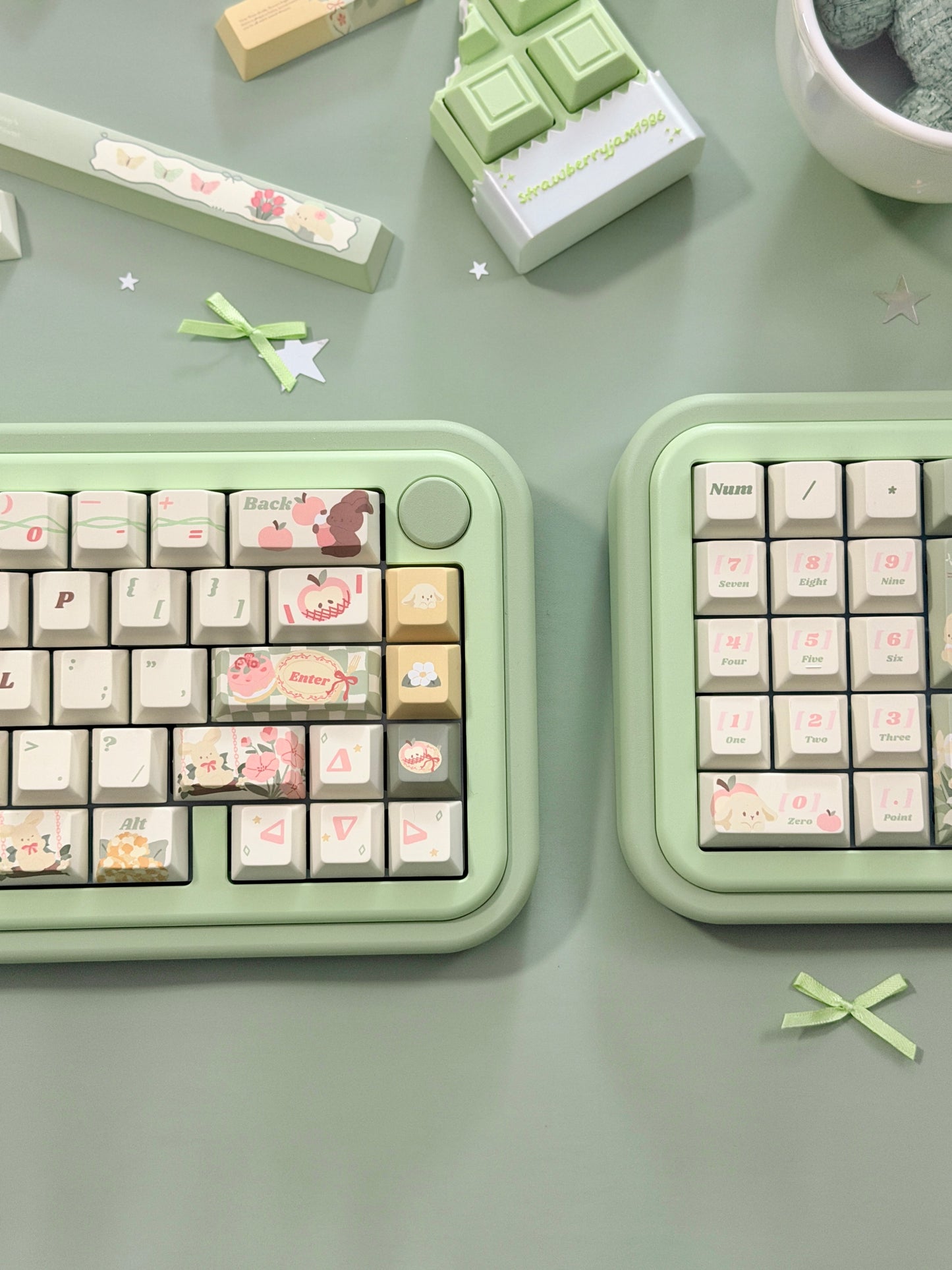#0301 Matcha Dream Garden Keycap Set – Floral Cherry Profile Keycaps for Custom Mechanical Keyboards DESIGNED BYLYCHEE CAPS