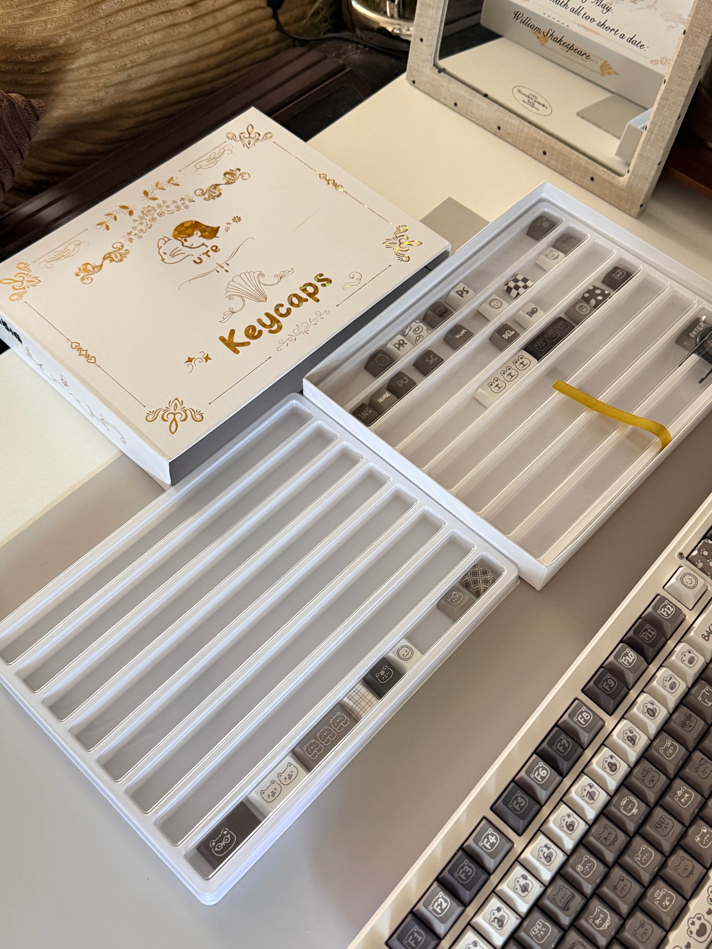 ONLY 1 Instock Prebuilt Aluminum Custom Mechanical Keyboard ND104 Emo Gray Keycaps Toast Switch