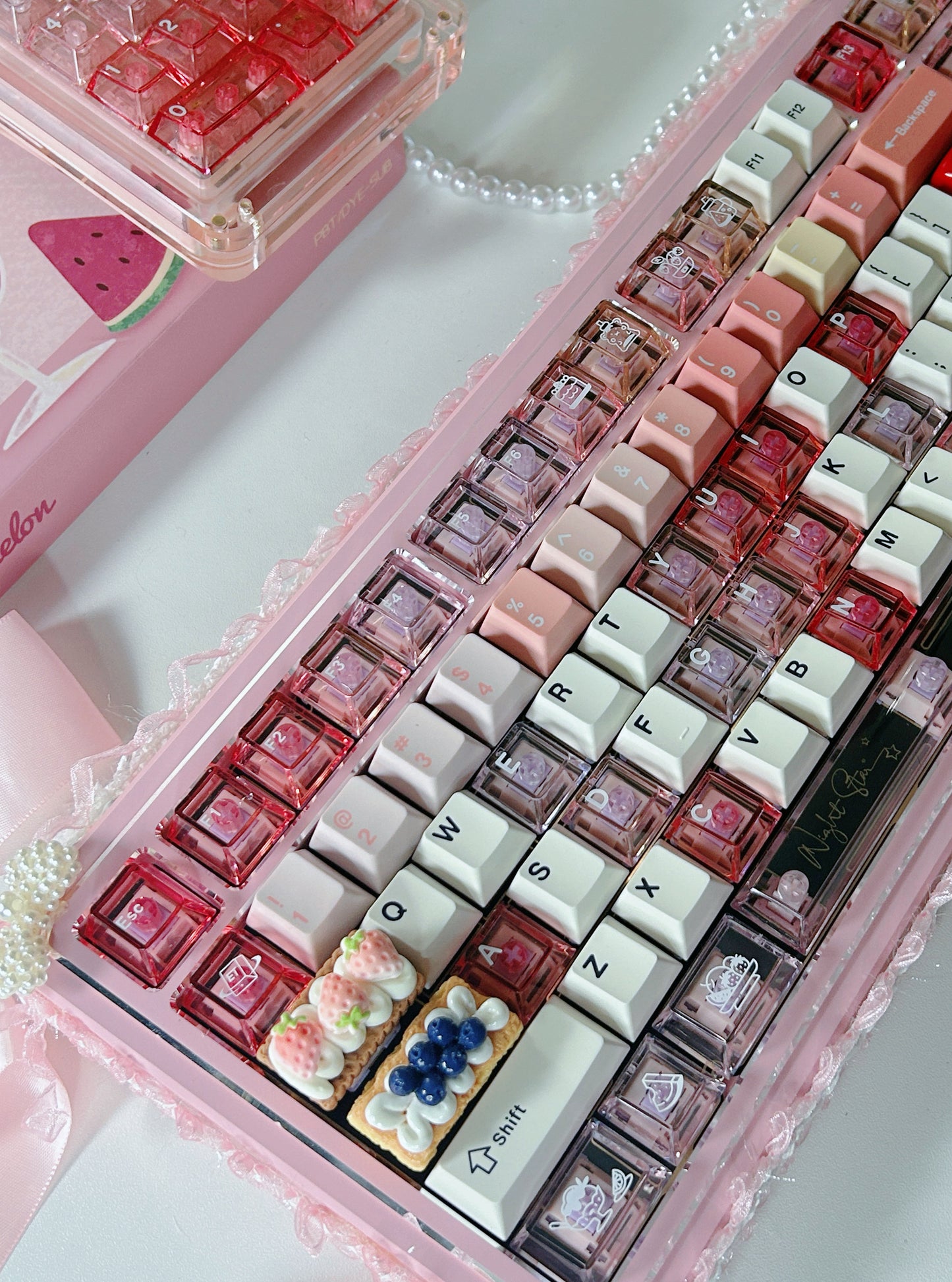 ONLY 1 Instock Prebuilt Aluminum Customized Mechanical Keyboard Polaris80 Pink （notincluding the KiiBOOM number pad/lace strip/artisan keys）