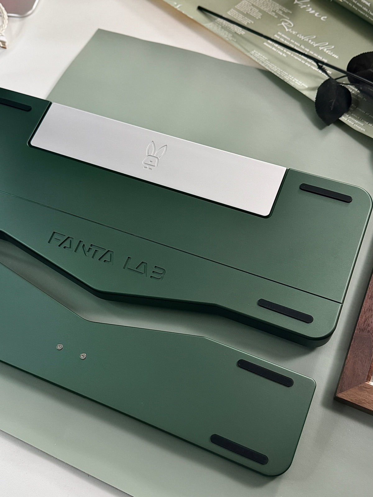 ONLY 1 Instock Prebuilt Aluminum Custom Mechanical Keyboard Vlice Anordized Green Set（free Keycaps & switches, not including number pad）