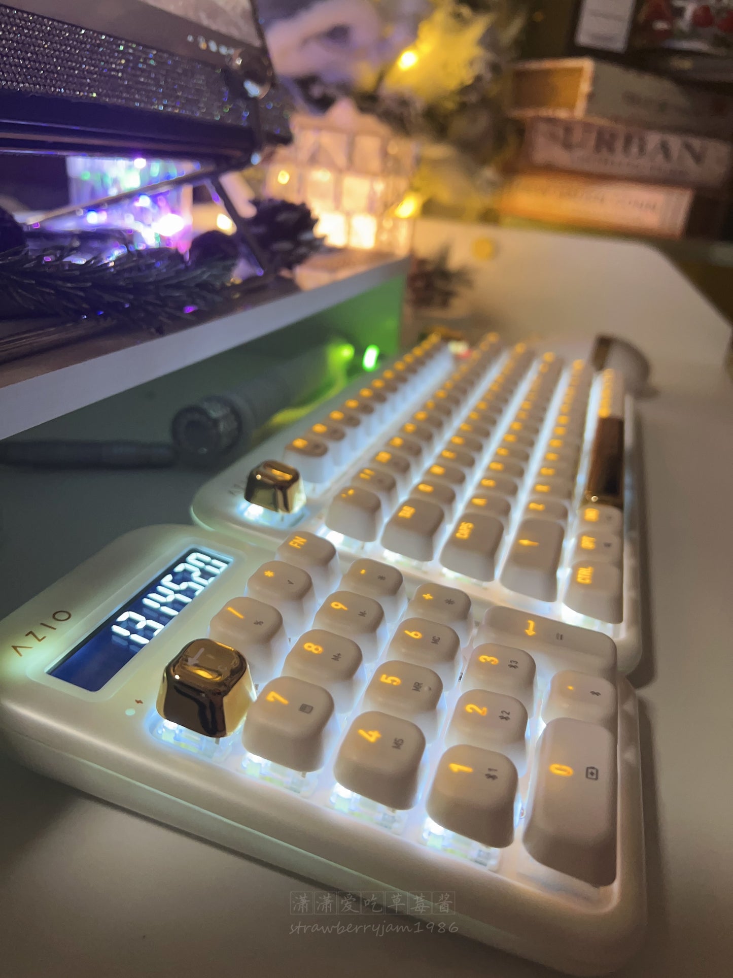 Unboxing For SALEs Azio IZO Wireless BT5/USB PC & Mac Mechanical Keyboard White Blossom & Numpad/Calculator Set