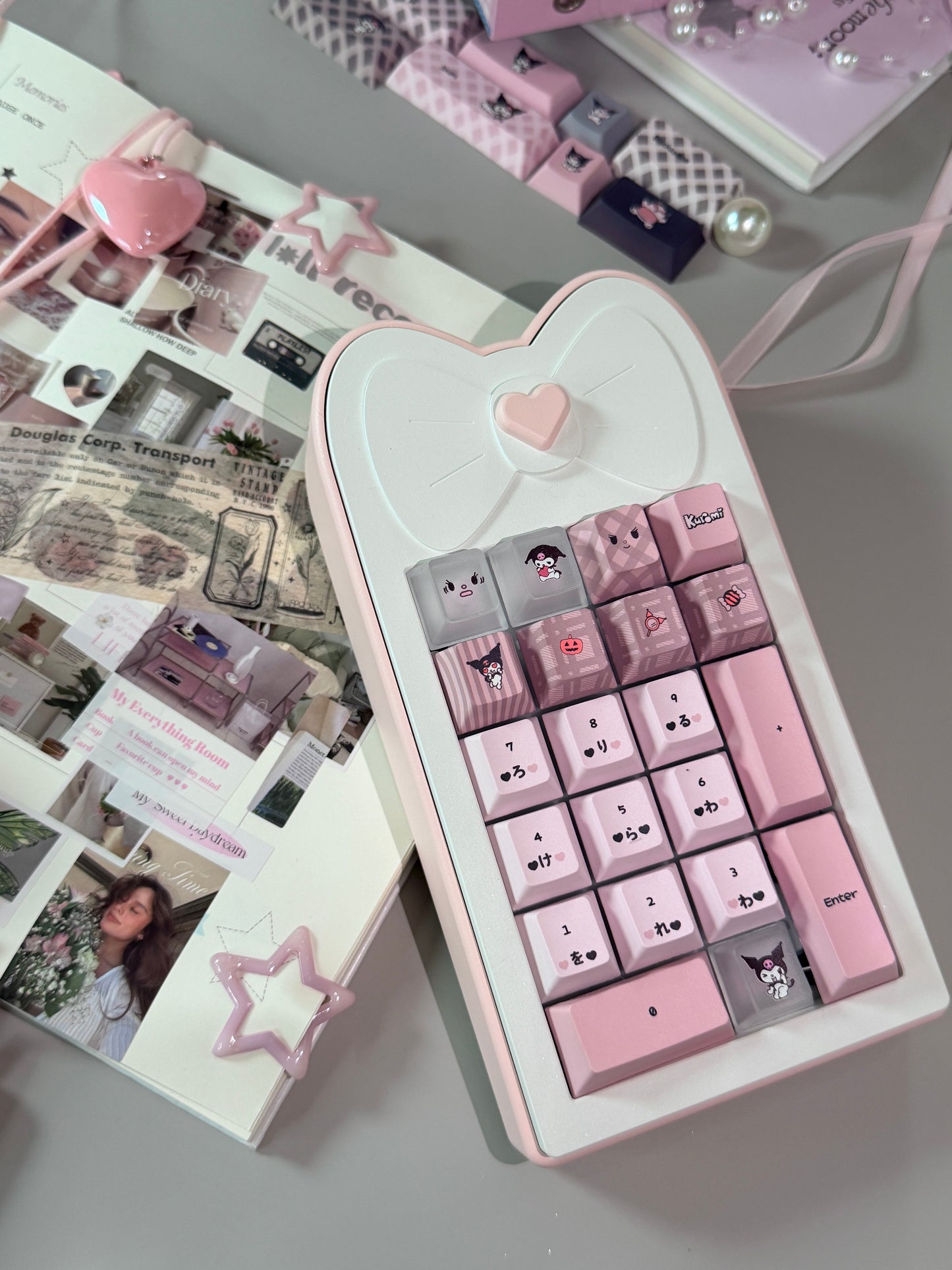 ONLY 1 INSTOCK Prebuilt Aluminum Customized Mechanical Keyboard Rose65 Grey Pink Set With Bow Pad