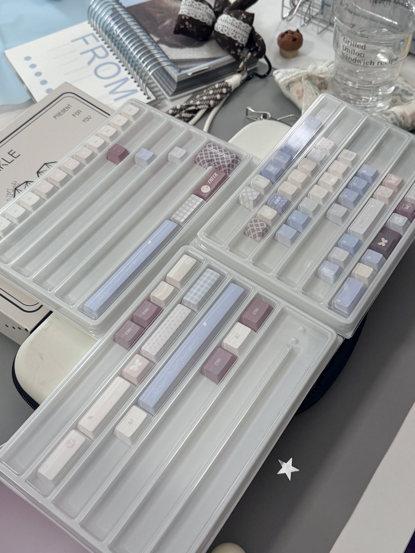0299 Love Butterfly Cherry Profile Keycap Set | Sea Salt White & Soft Blue Romantic Keycaps