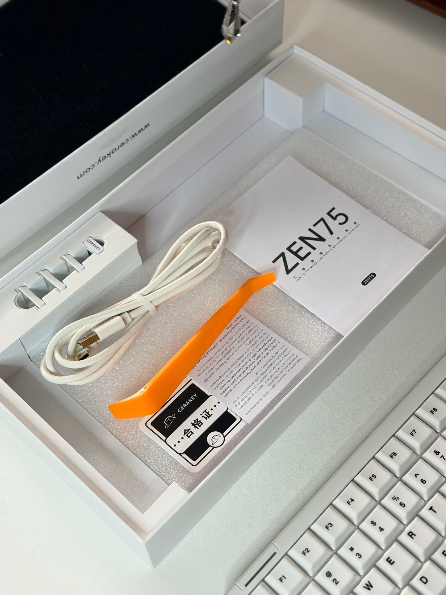 Unboxing Clearance ONLY 1 Instock ZEN75 Low-Profile Keyboard with Ceramic Keycaps